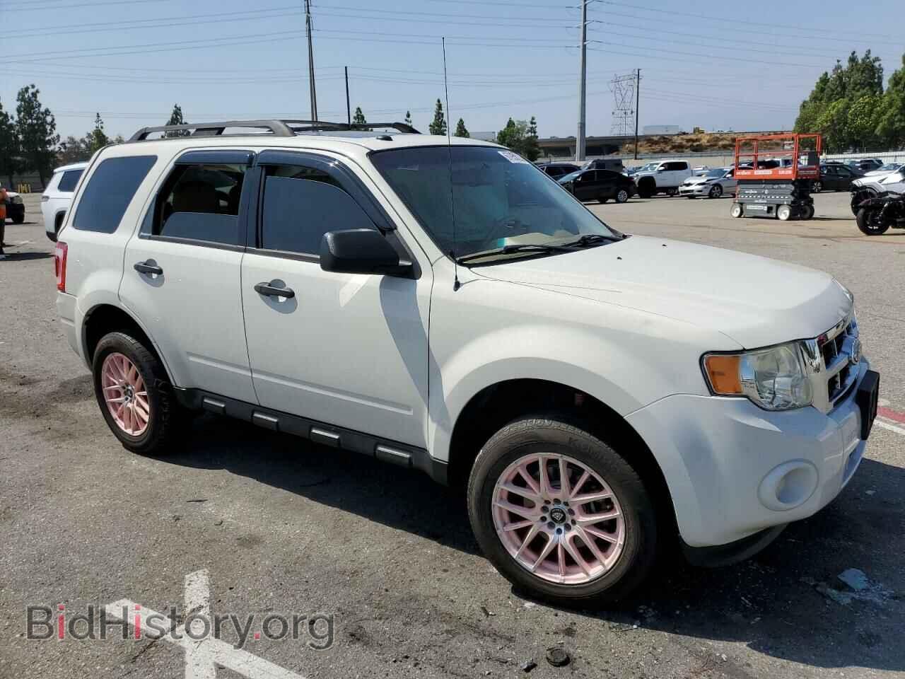 2011 FORD ESCAPE - VIN: 1FMCU0D76BKC41668 - Фото 4