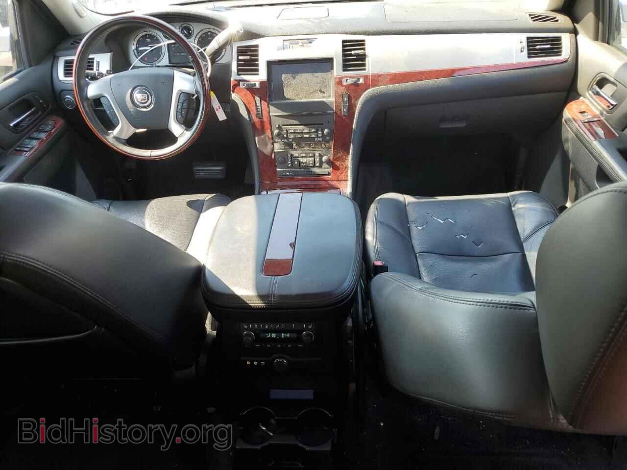 2011 CADILLAC ESCALADE - VIN: 1GYS4AEF2BR369564 - Фото 8