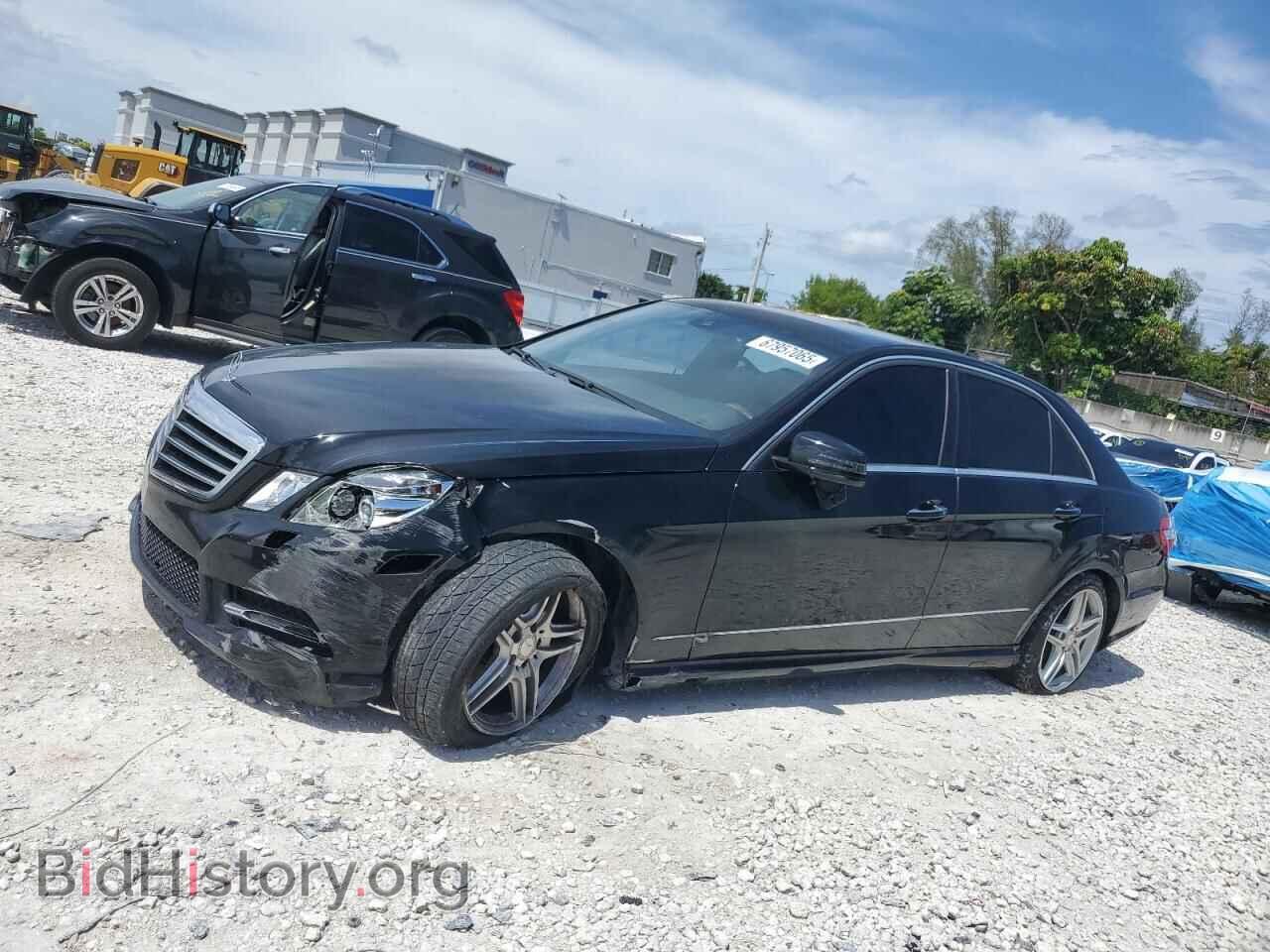 Photo WDDHF5KB4DA770138 - MERCEDES-BENZ E-CLASS 2013