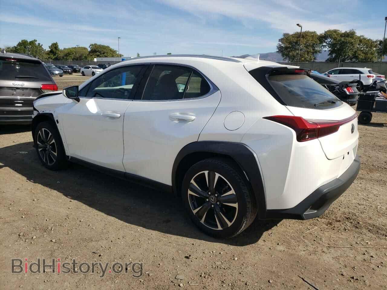 2019 LEXUS UX 200 - VIN: JTHY3JBH5K2015974 - Фото 2