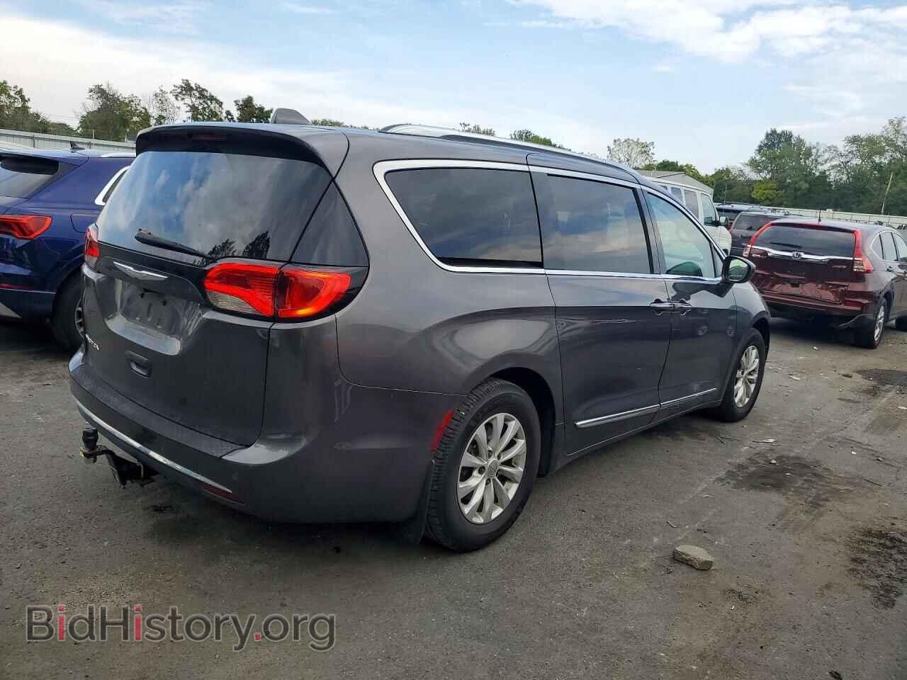 2018 CHRYSLER PACIFICA - VIN: 2C4RC1BG5JR104246 - Фото 3