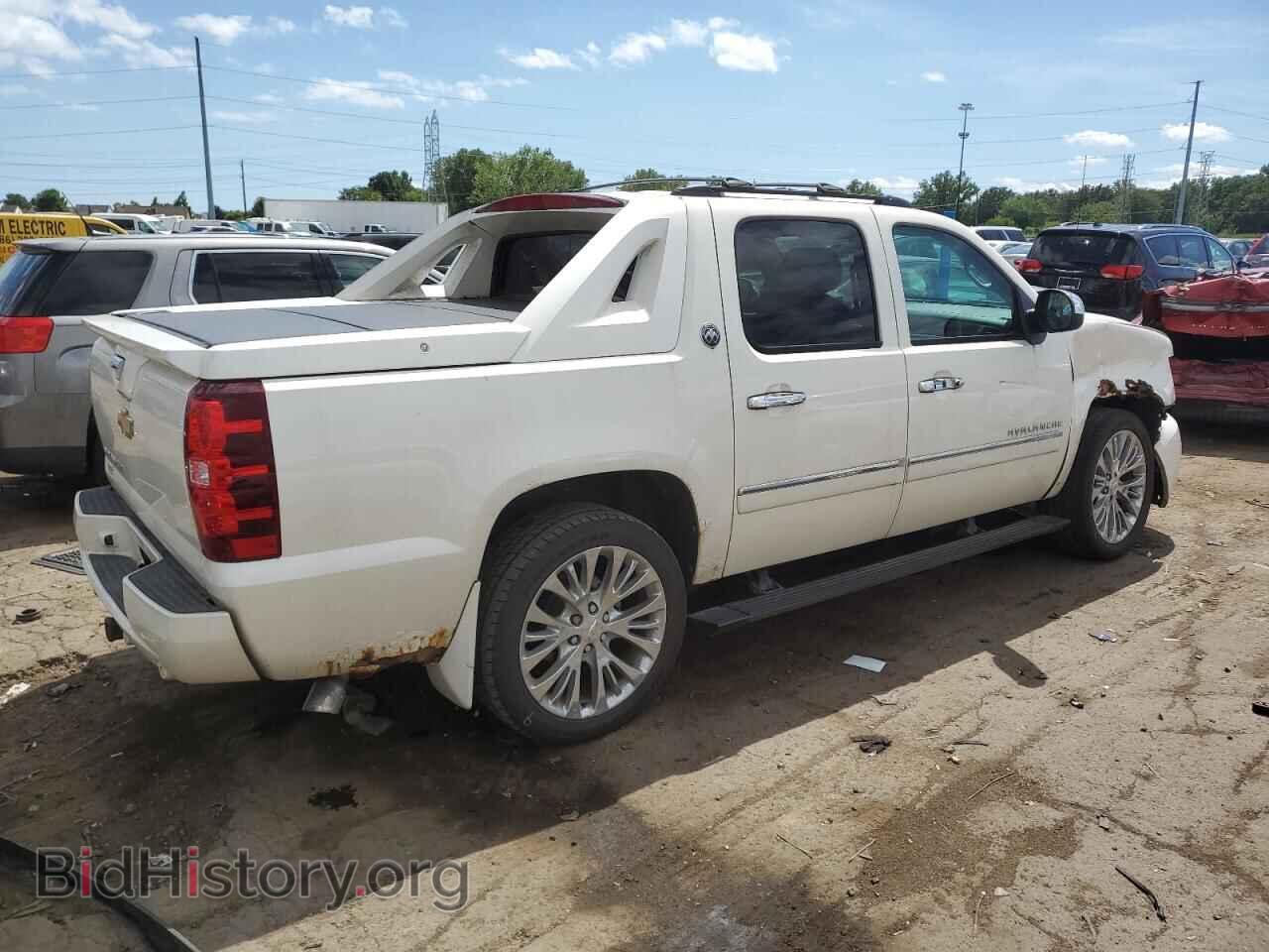 2013 CHEVROLET AVALANCHE - VIN: 3GNTKGE78DG299770 - Фото 3