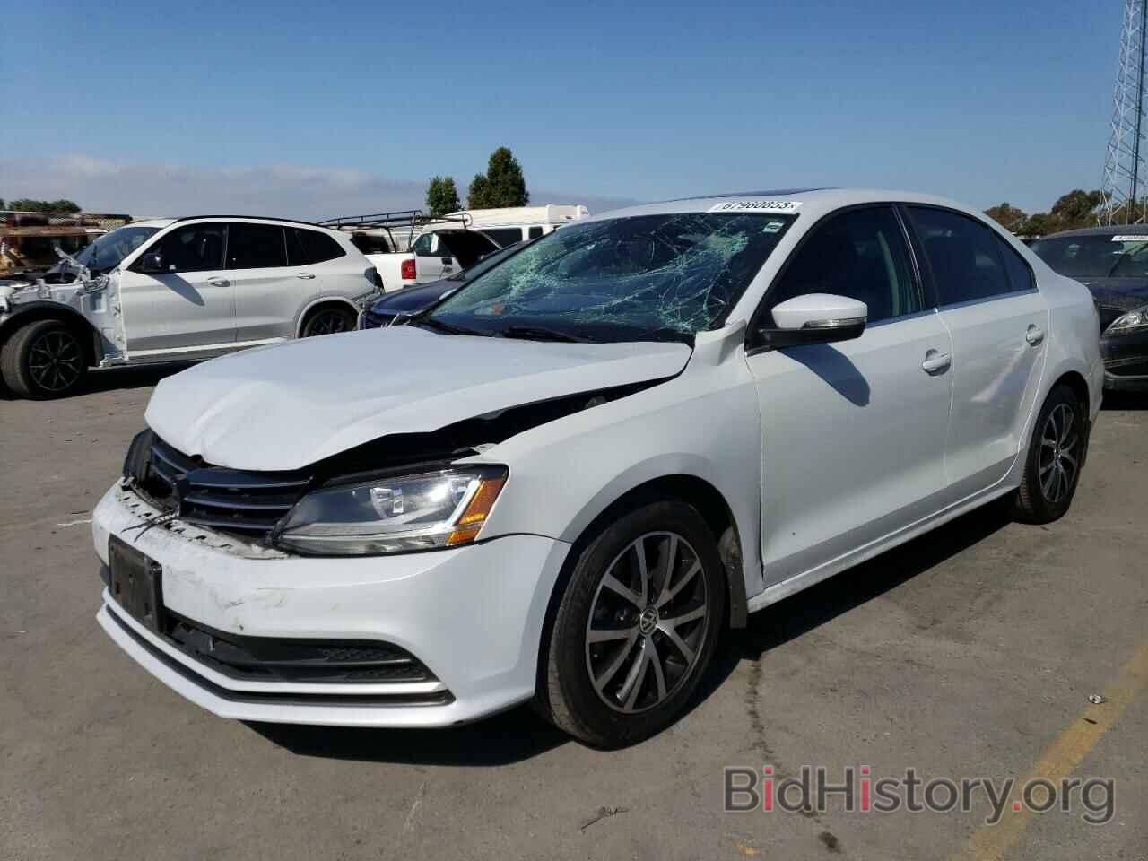 Фотография 3VWDB7AJ5HM397125 - VOLKSWAGEN JETTA 2017