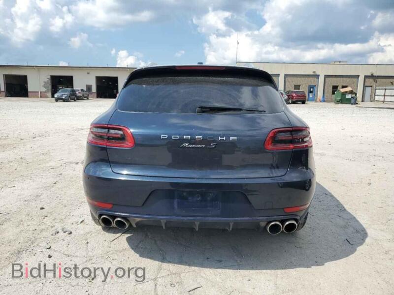 2016 Porsche MACAN (VIN WP1AB2A59GLB48143) — photo 6 of 13