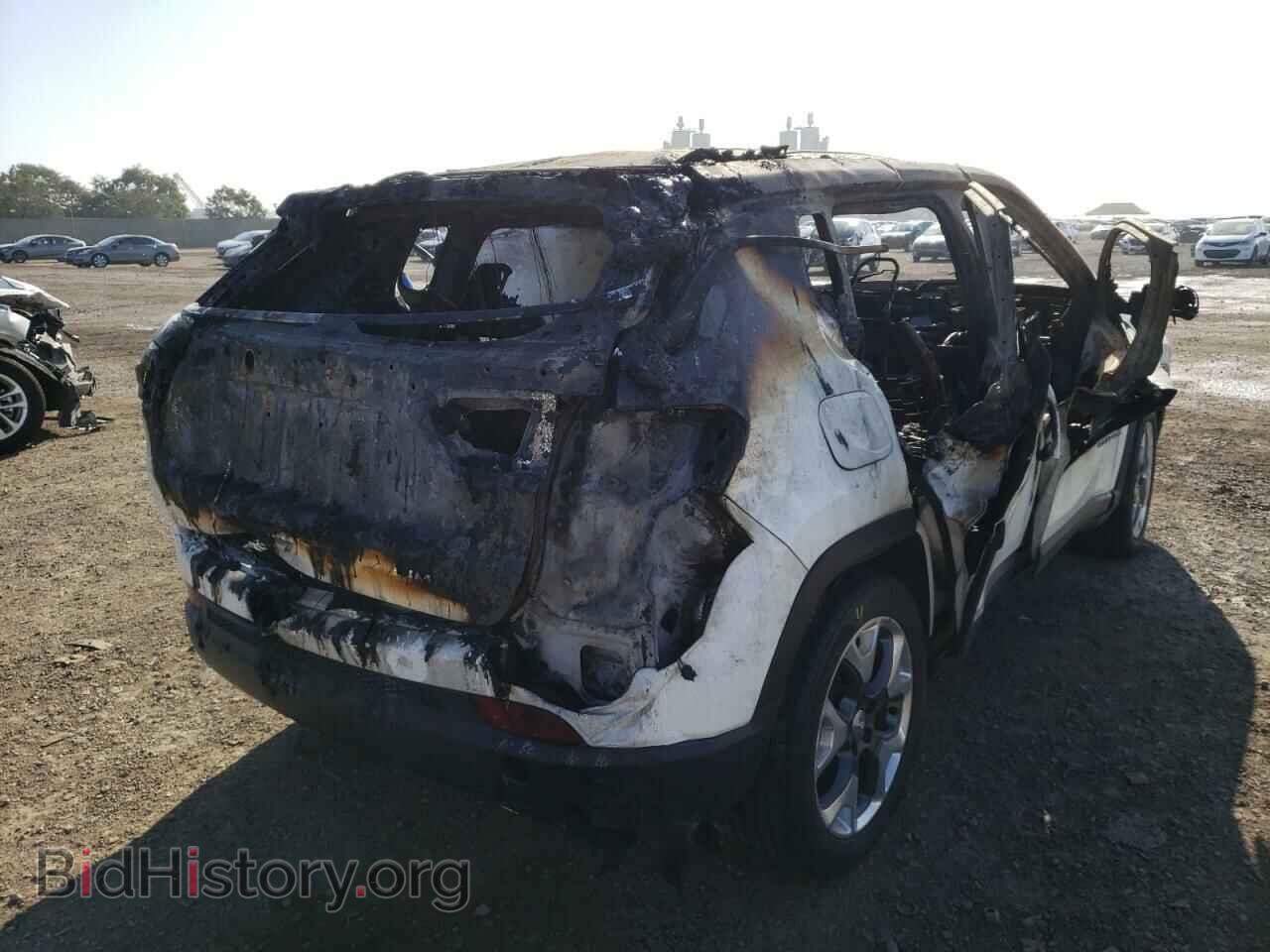 2019 JEEP COMPASS - VIN: 3C4NJCCBXKT685759 - Фото 4