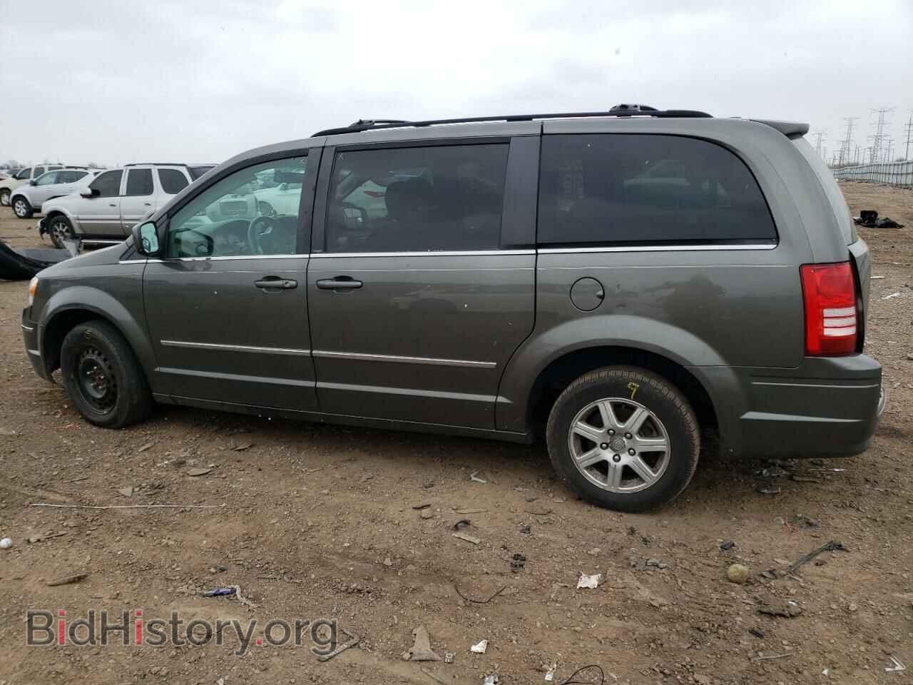 2010 CHRYSLER MINIVAN - VIN: 2A4RR5D10AR228868 - Фото 2