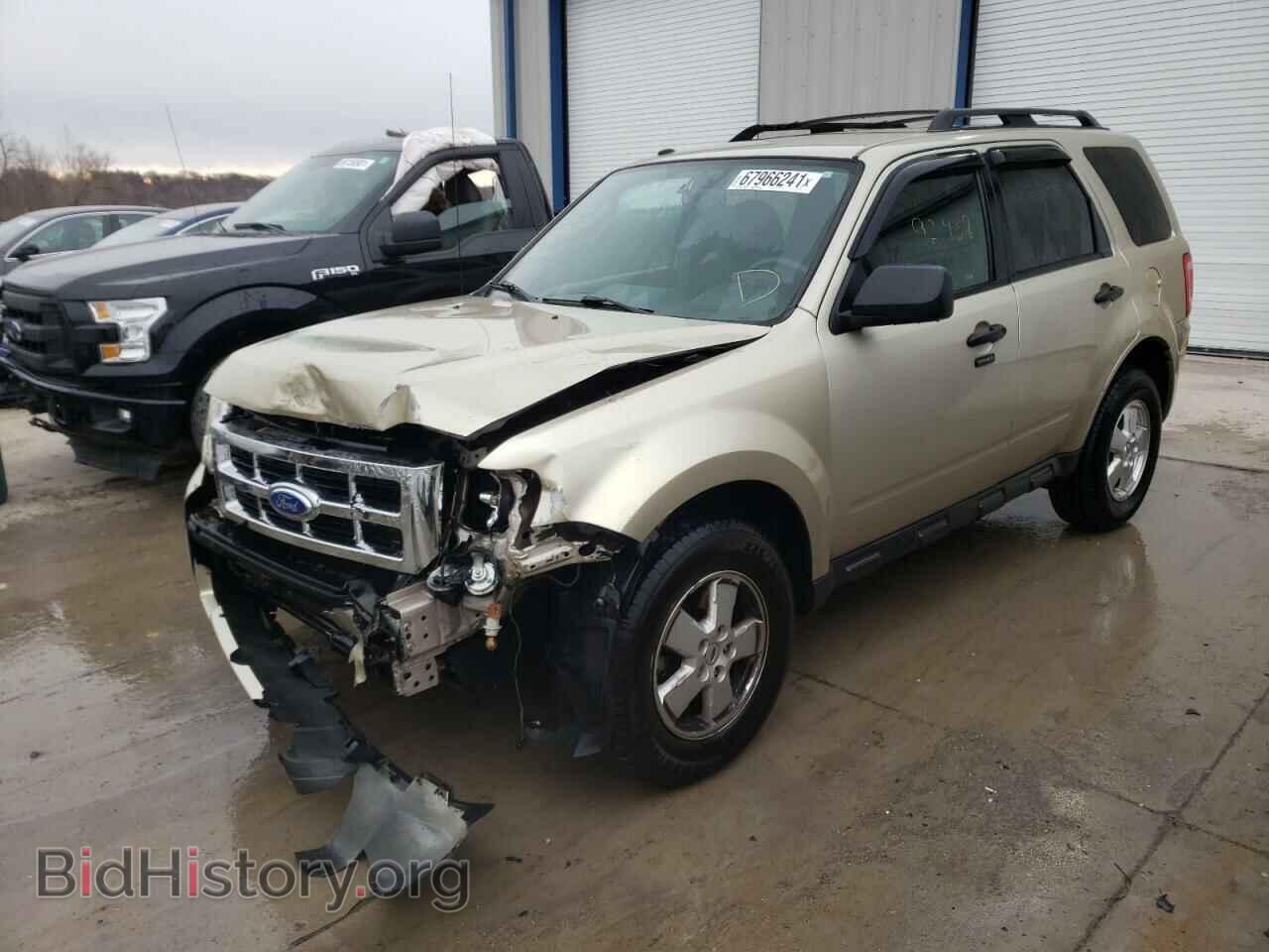 2011 FORD ESCAPE - VIN: 1FMCU0DG4BKC04411 - Фото 2