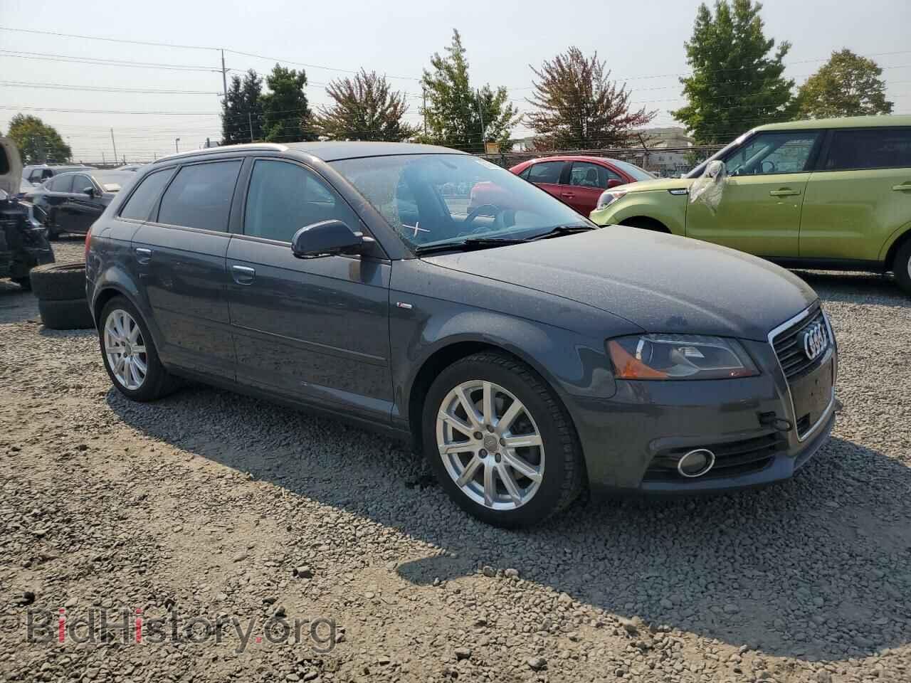 2013 AUDI A3 - VIN: WAUKEAFM8DA028331 - Фото 4
