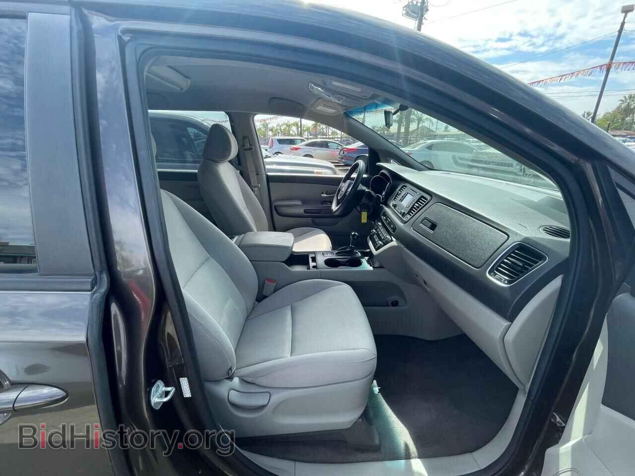 2015 KIA All Models - VIN: KNDMB5C13F6045663 - Фото 5