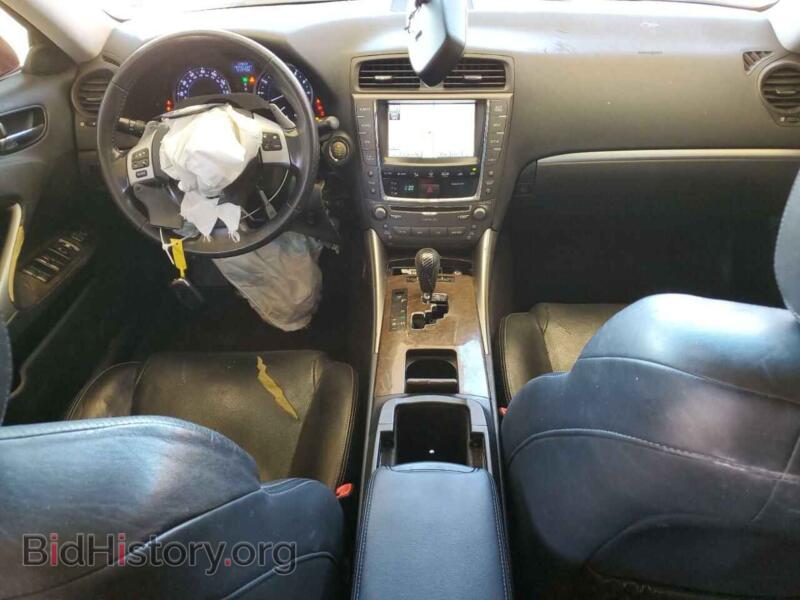 2011 Lexus IS (VIN JTHBF5C27B5153724) — фото 8 из 12