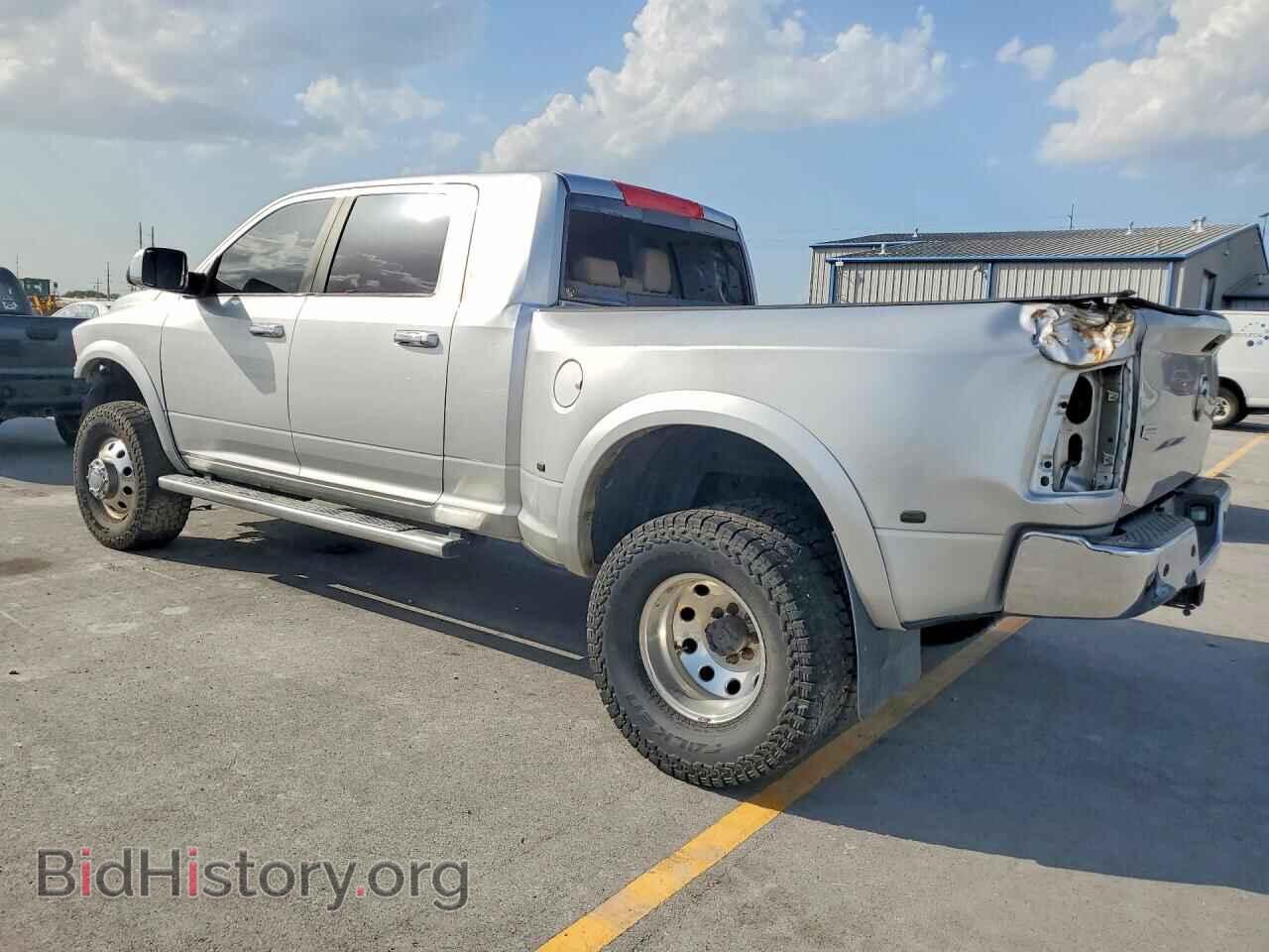 2015 RAM 3500 - VIN: 3C63RRML9FG630364 - Photo 2