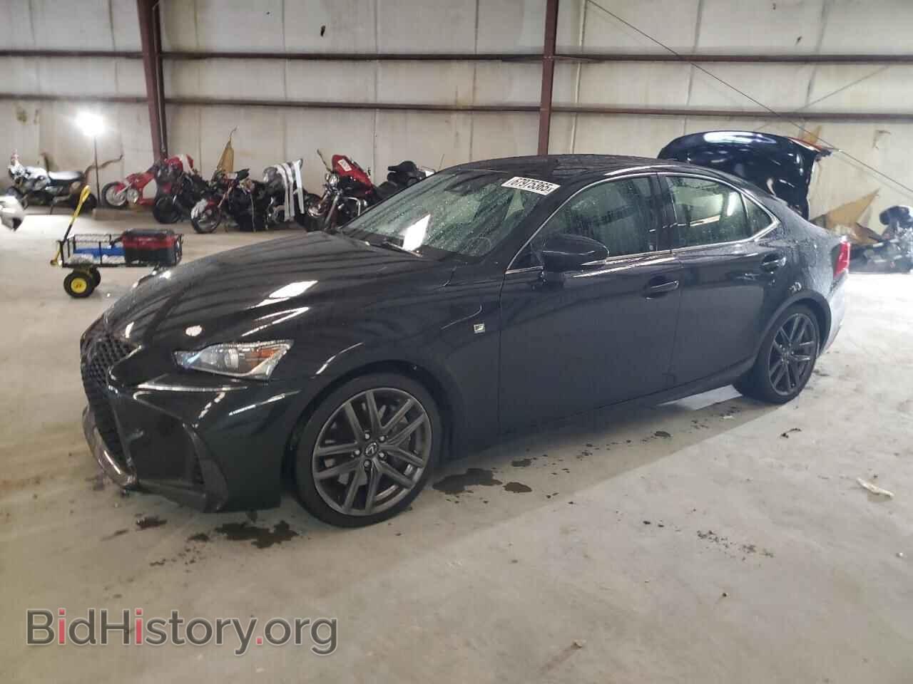 Photo JTHBA1D22J5073672 - LEXUS IS 2018