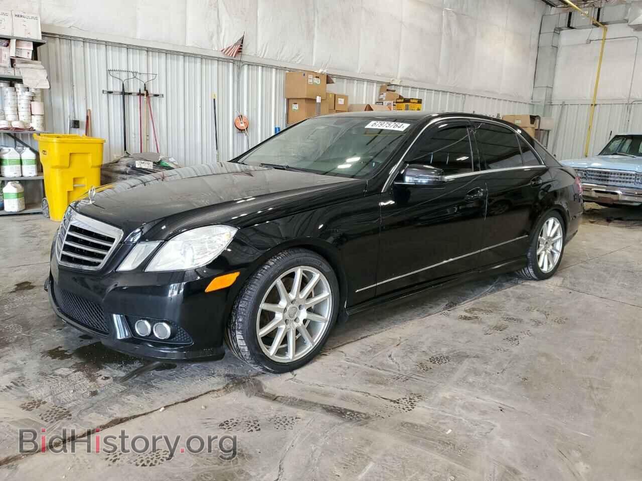 Photo WDDHF8HB1AA140887 - MERCEDES-BENZ E-CLASS 2010