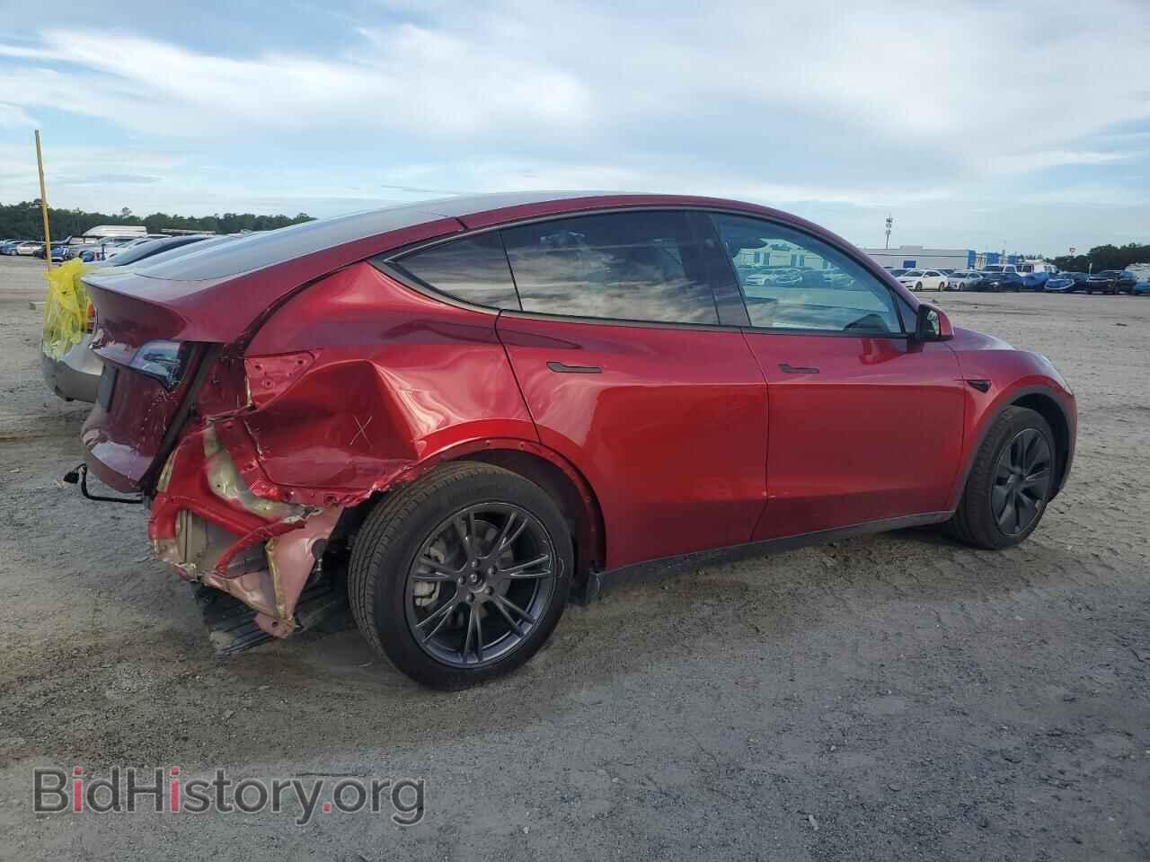 2024 TESLA MODEL Y - VIN: 7SAYGDED2RF120496 - Photo 3
