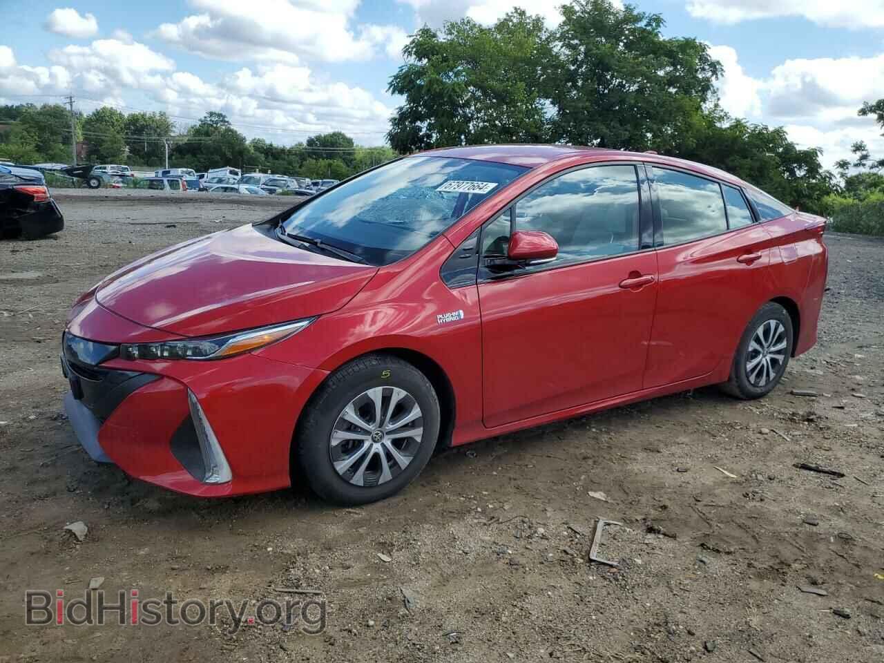 Фотография JTDKARFP8L3139780 - TOYOTA PRIUS 2020