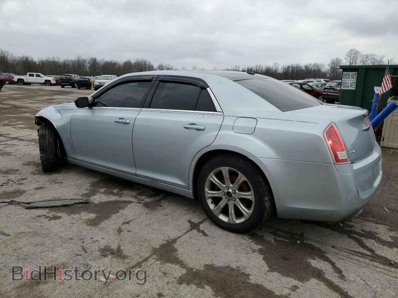 2013 CHRYSLER 300 - VIN: 2C3CCAGG2DH590110 - Фото 2