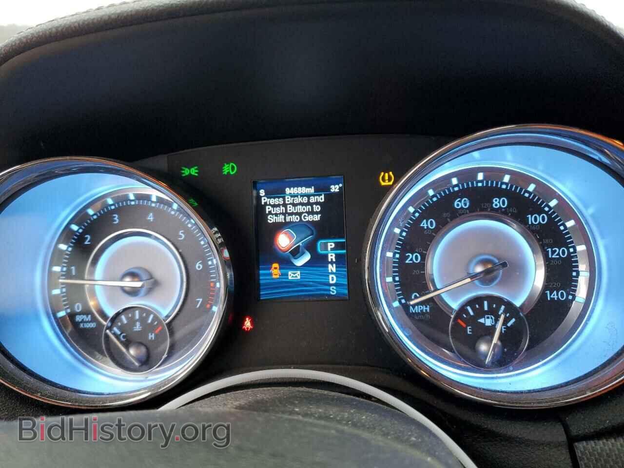 2013 CHRYSLER 300 - VIN: 2C3CCAGG2DH590110 - Фото 9