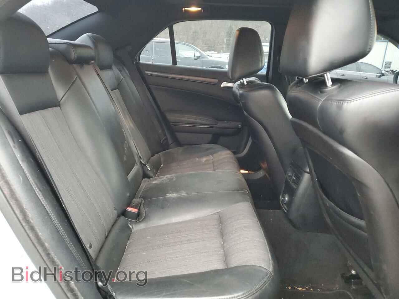 2013 CHRYSLER 300 - VIN: 2C3CCAGG2DH590110 - Фото 10
