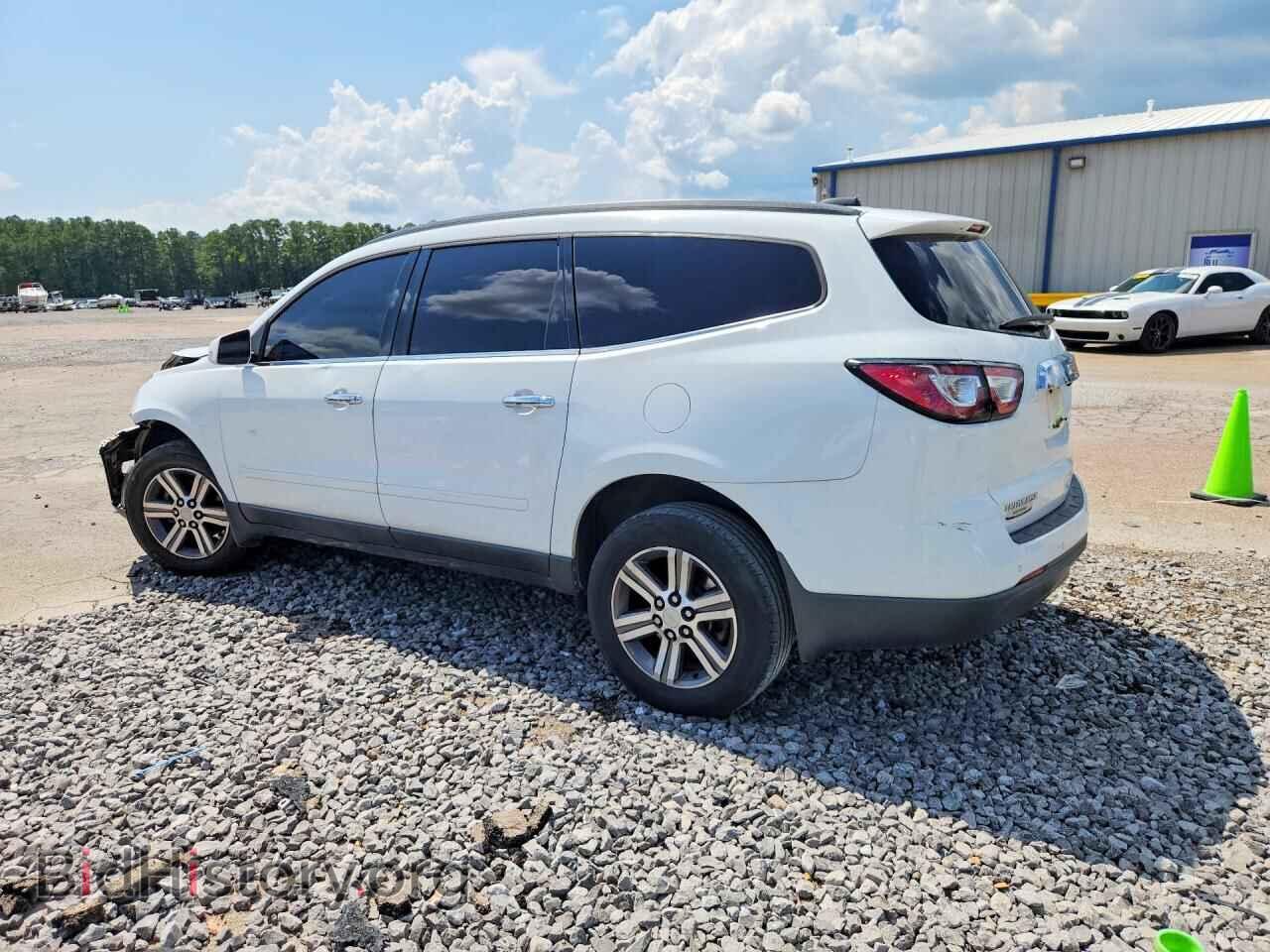 2017 CHEVROLET TRAVERSE - VIN: 1GNKRGKD5HJ133941 - Фото 2