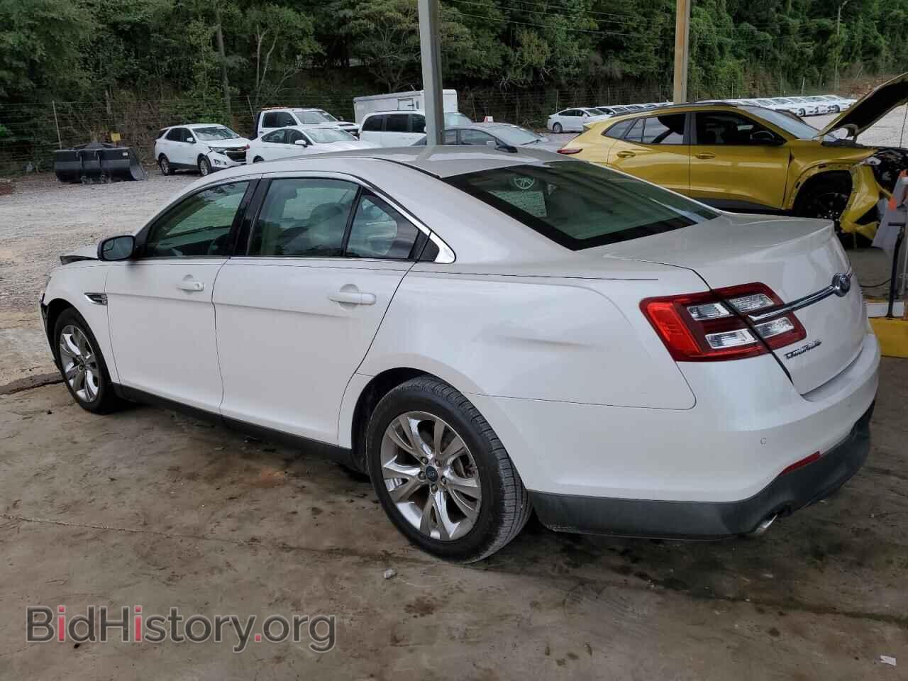 2013 FORD TAURUS - VIN: 1FAHP2E89DG118544 - Фото 2