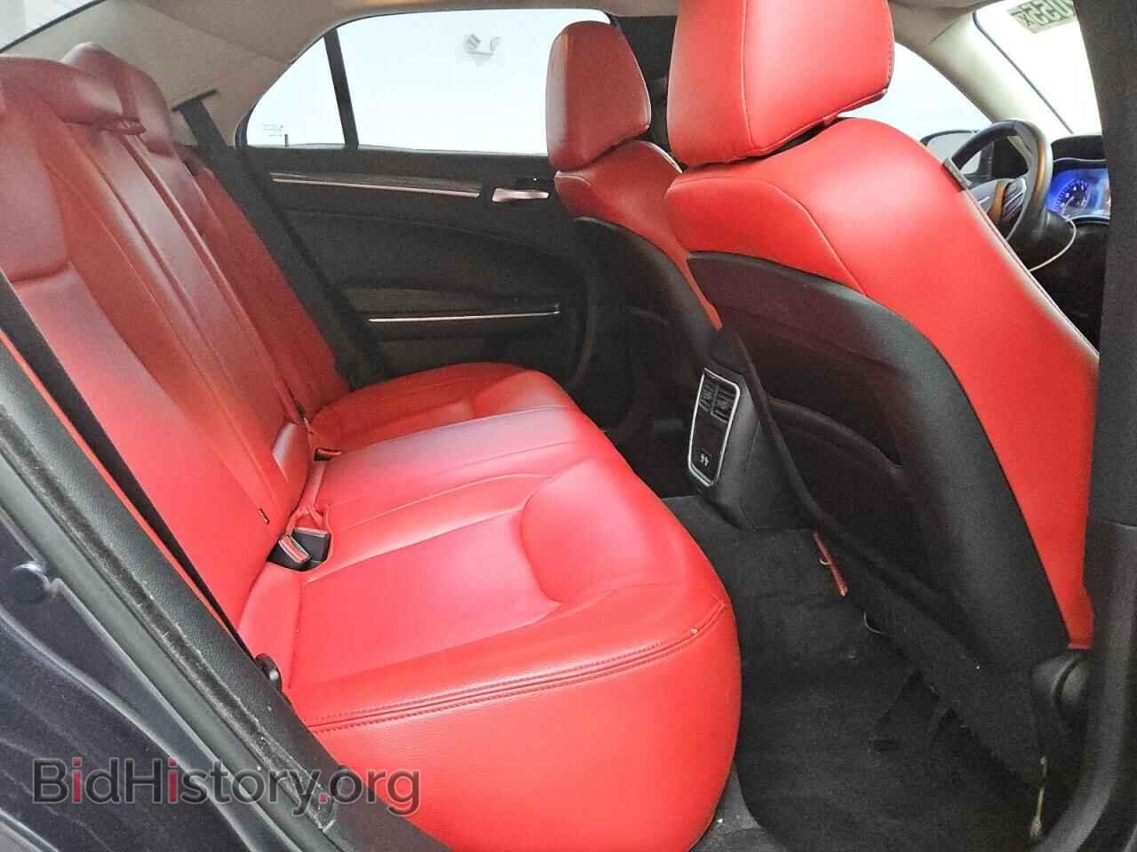 2018 CHRYSLER 300 - VIN: 2C3CCAAG3JH222619 - Фото 10