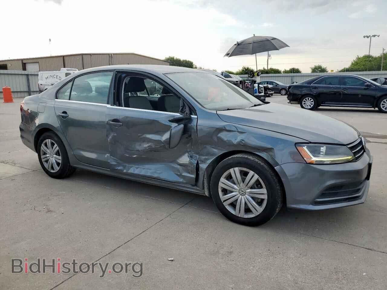 2017 VOLKSWAGEN JETTA - VIN: 3VW2B7AJ2HM399745 - Photo 4