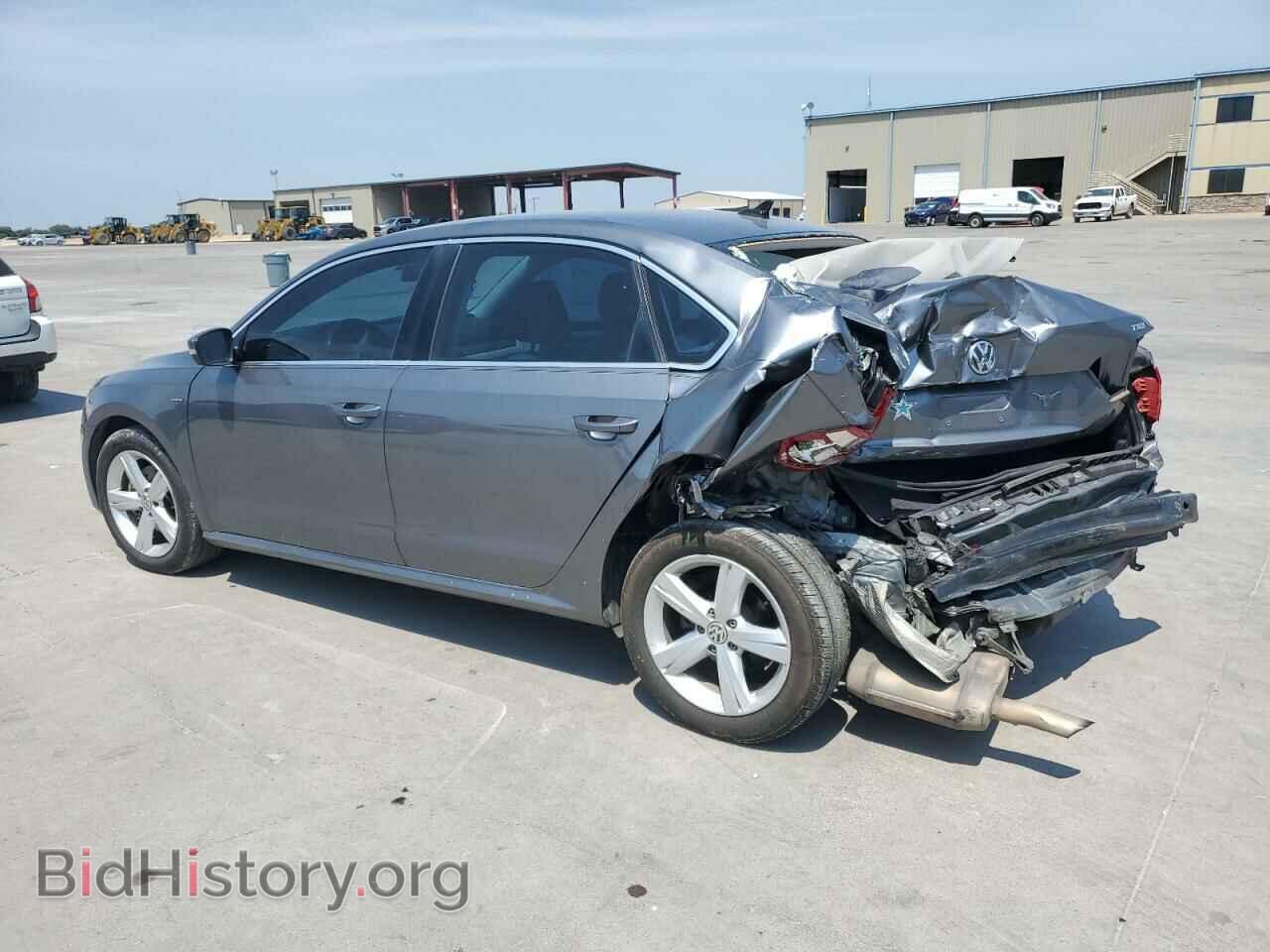 2015 VOLKSWAGEN PASSAT - VIN: 1VWAT7A38FC098406 - Фото 2