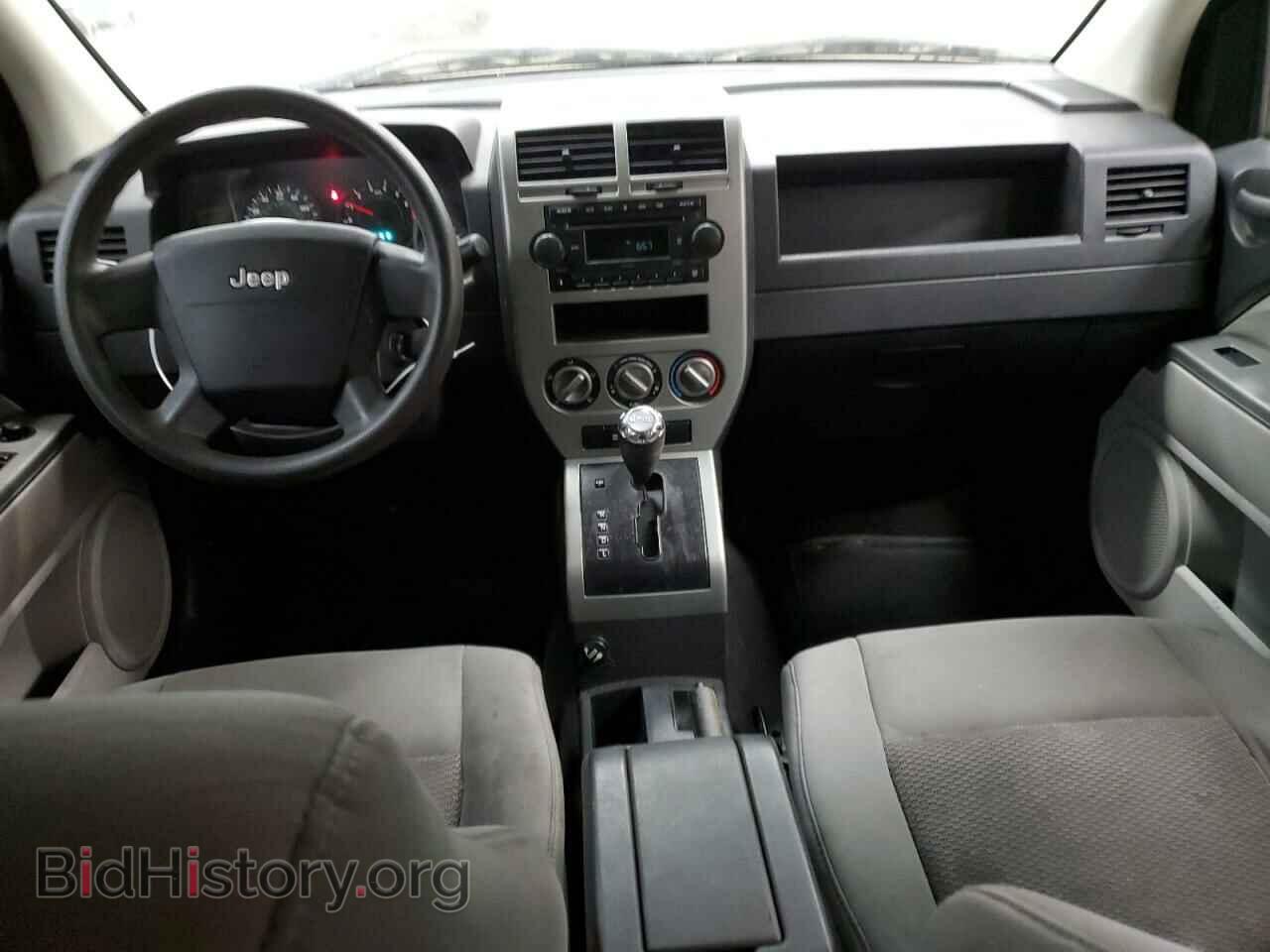2007 JEEP COMPASS - VIN: 1J8FT47W77D212084 - Photo 8