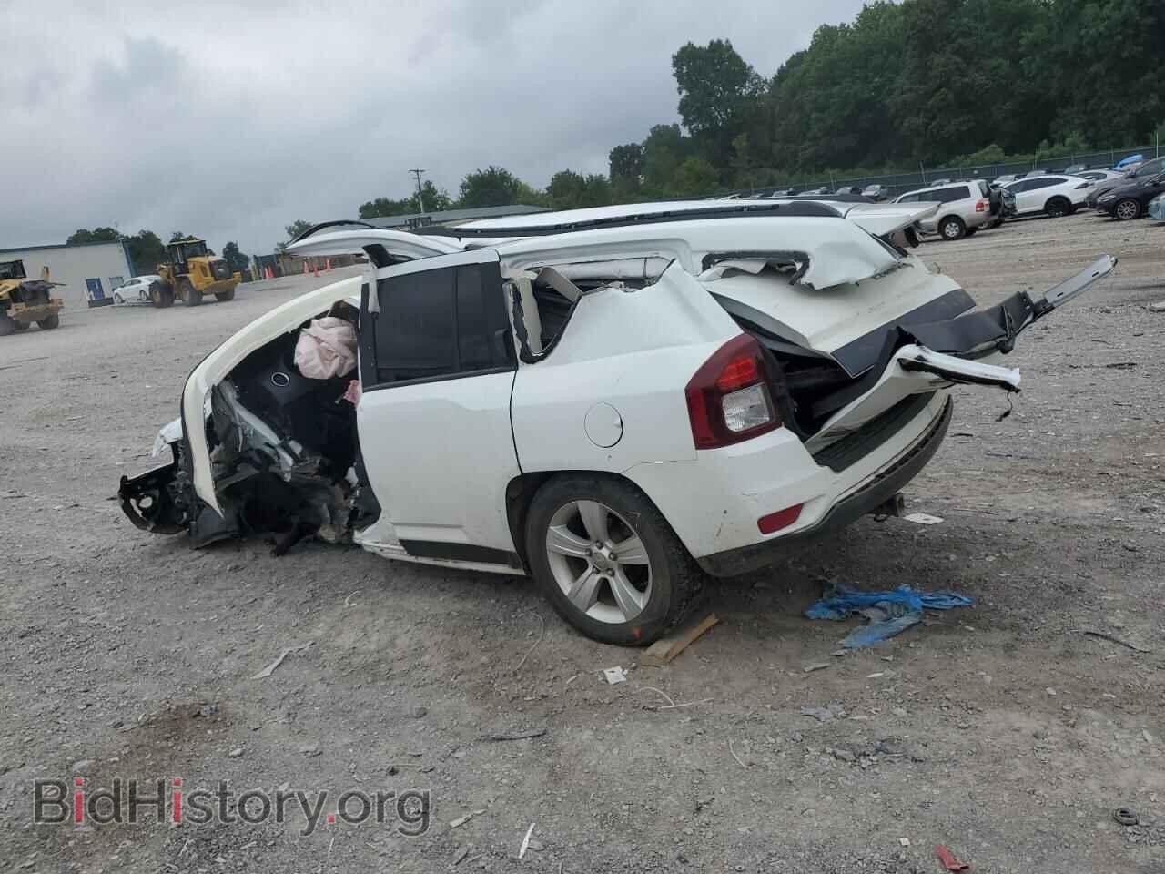2014 JEEP COMPASS - VIN: 1C4NJDBBXED858567 - Фото 2
