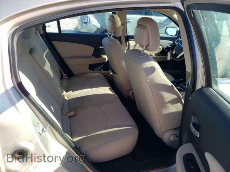 2013 Chrysler 200 (VIN 1C3CCBBB3DN688880) — фото 10 из 12
