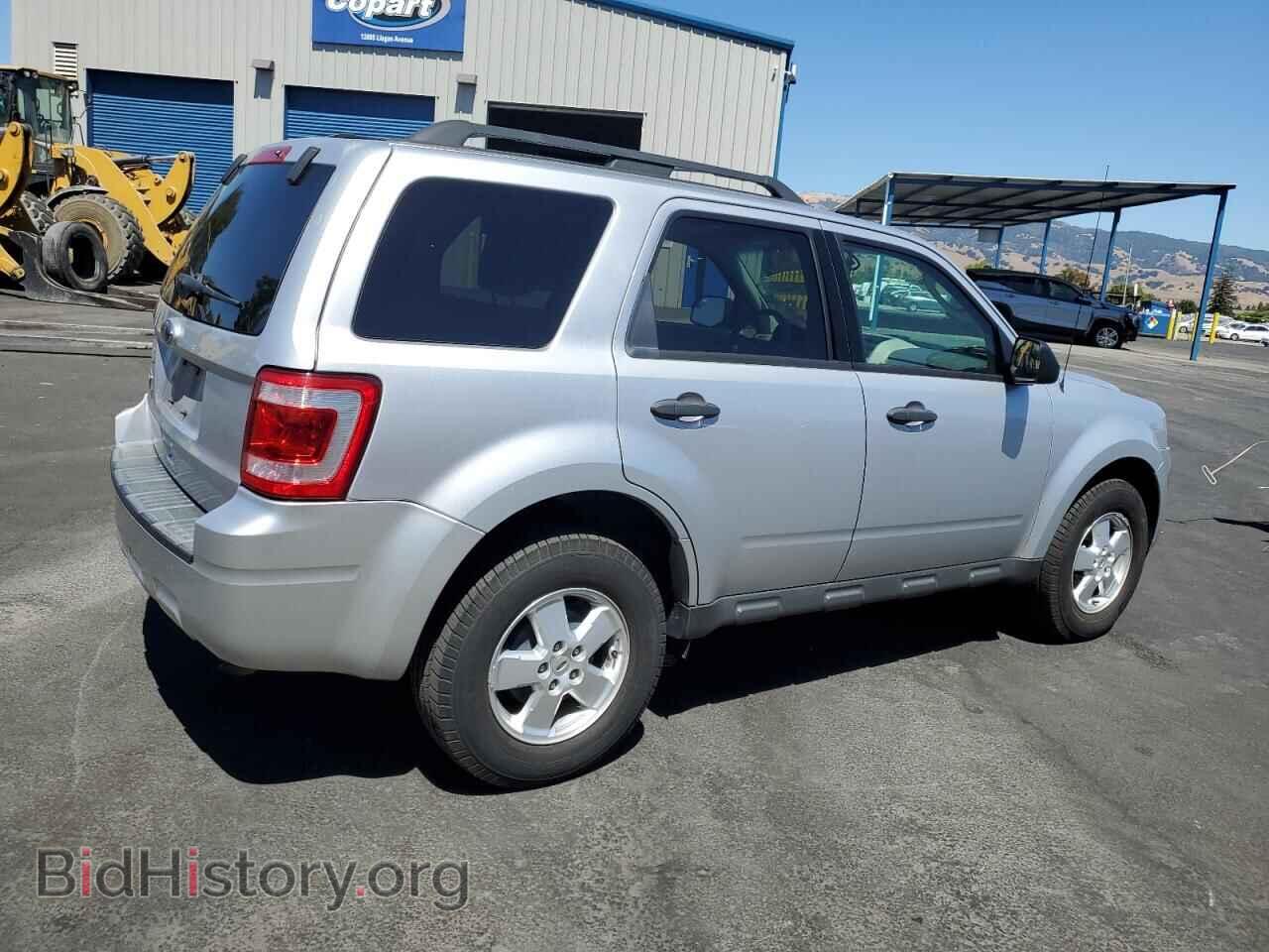 2011 FORD ESCAPE - VIN: 1FMCU9D76BKA44181 - Фото 3
