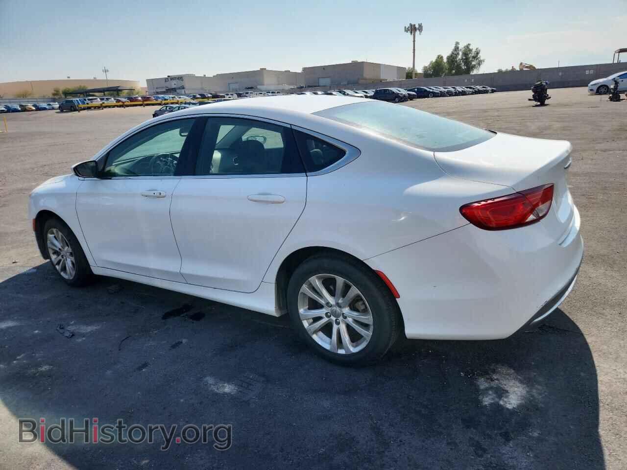 2015 CHRYSLER 200 - VIN: 1C3CCCAB2FN679789 - Фото 2