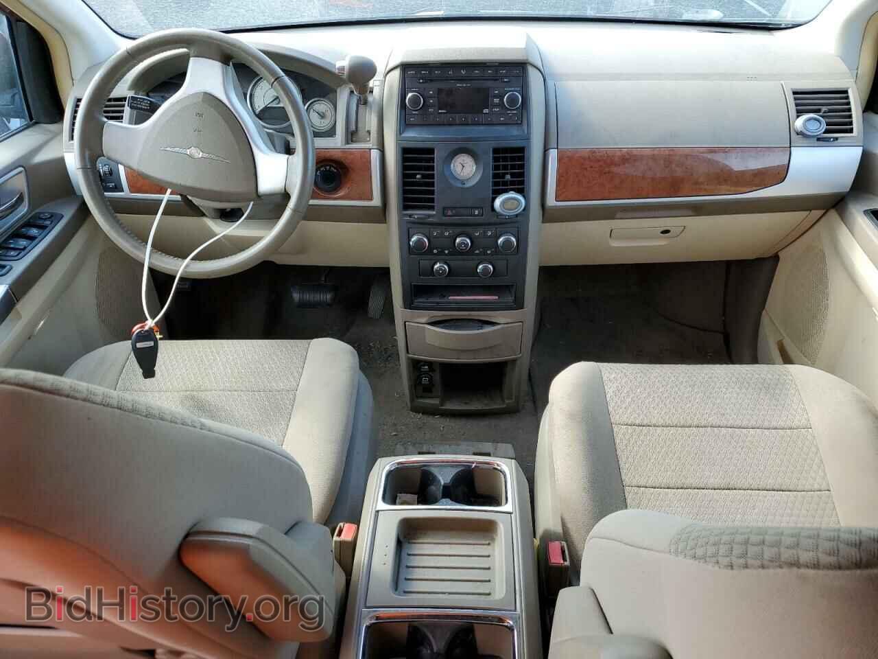 2008 CHRYSLER MINIVAN - VIN: 2A8HR54PX8R127930 - Фото 8