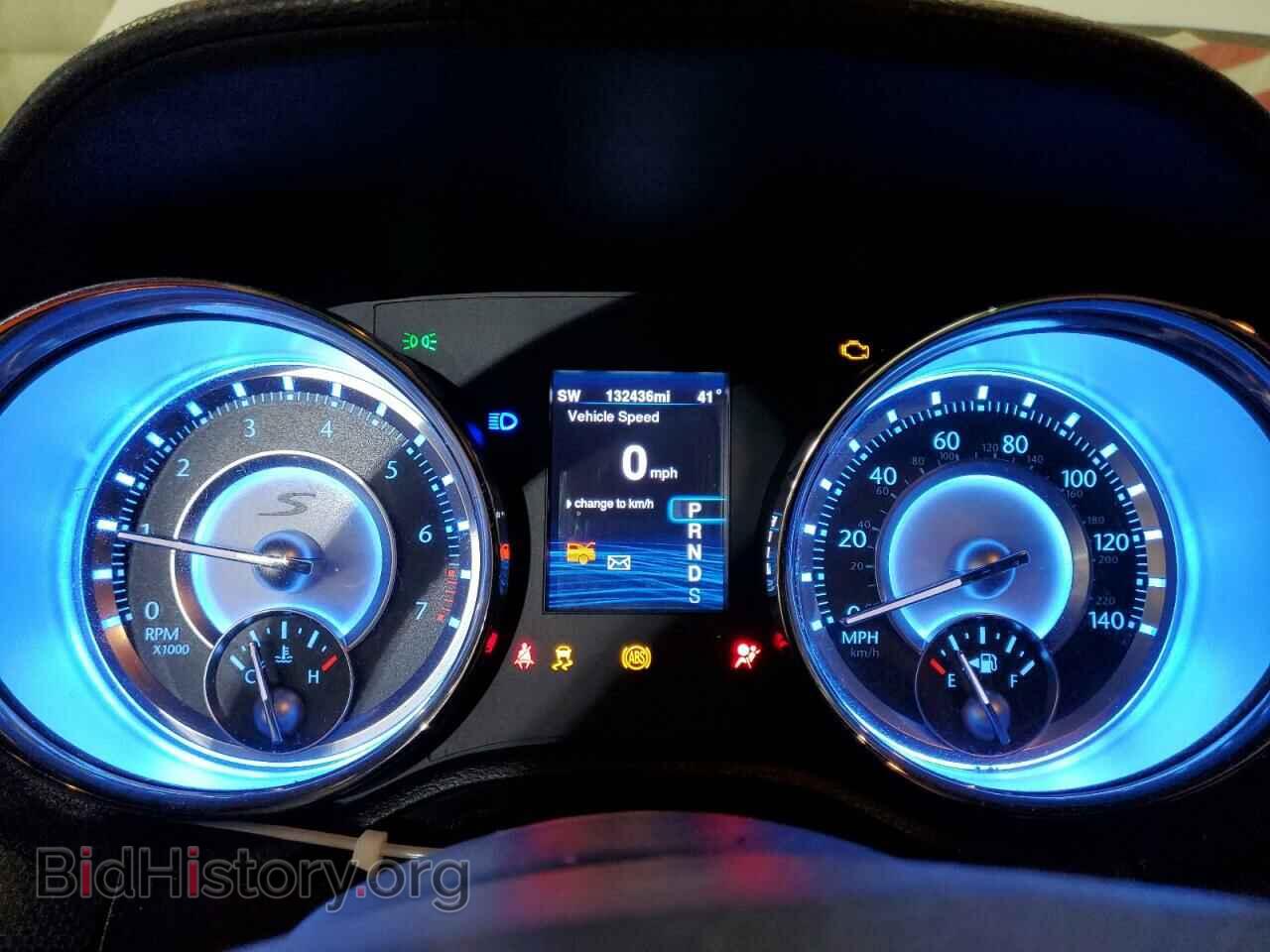 2014 CHRYSLER 300 - VIN: 2C3CCABG9EH380256 - Фото 9