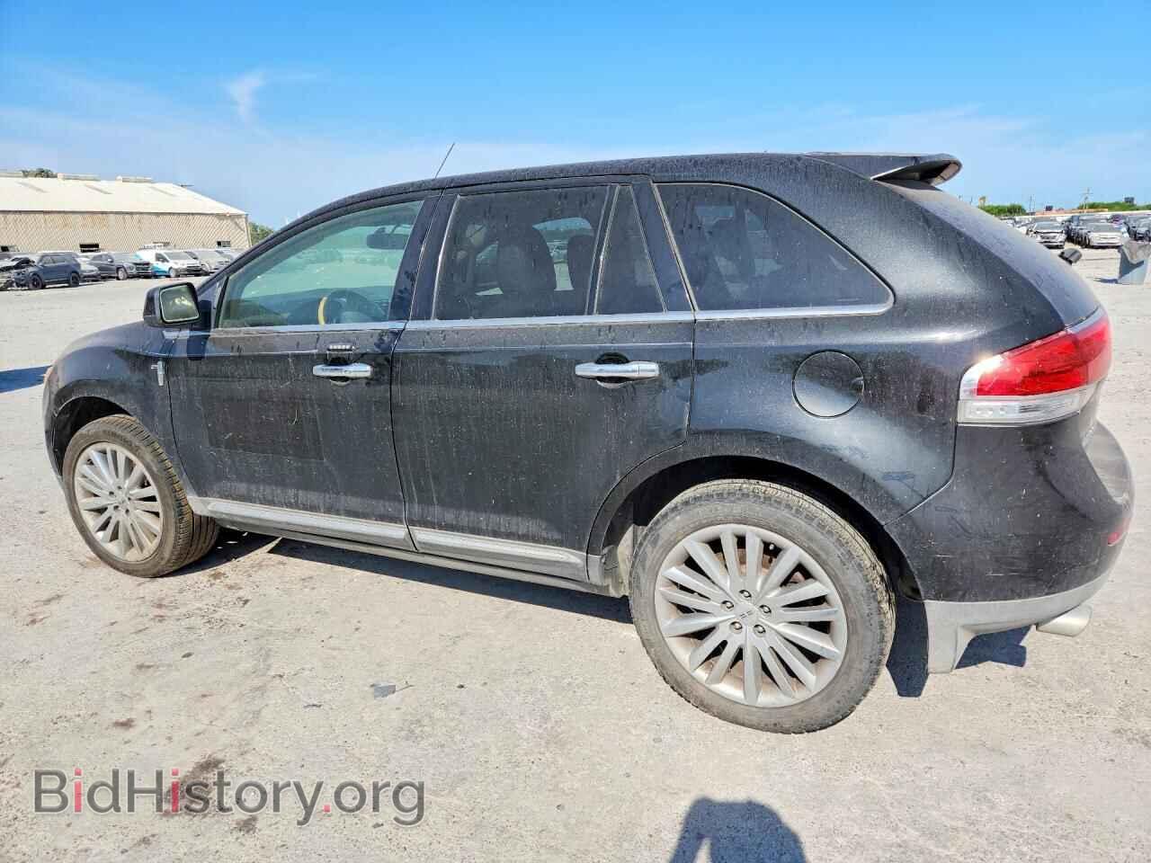 2011 LINCOLN MKX - VIN: 2LMDJ6JK6BBJ06259 - Photo 2