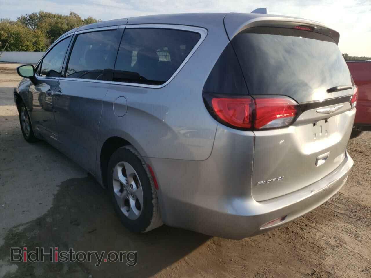 2017 CHRYSLER PACIFICA - VIN: 2C4RC1CG9HR609702 - Photo 2
