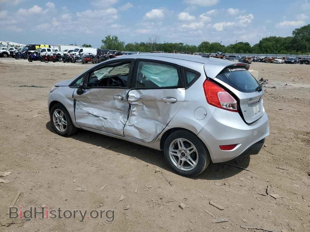 2018 FORD FIESTA - VIN: 3FADP4EJ6JM145845 - Фото 2