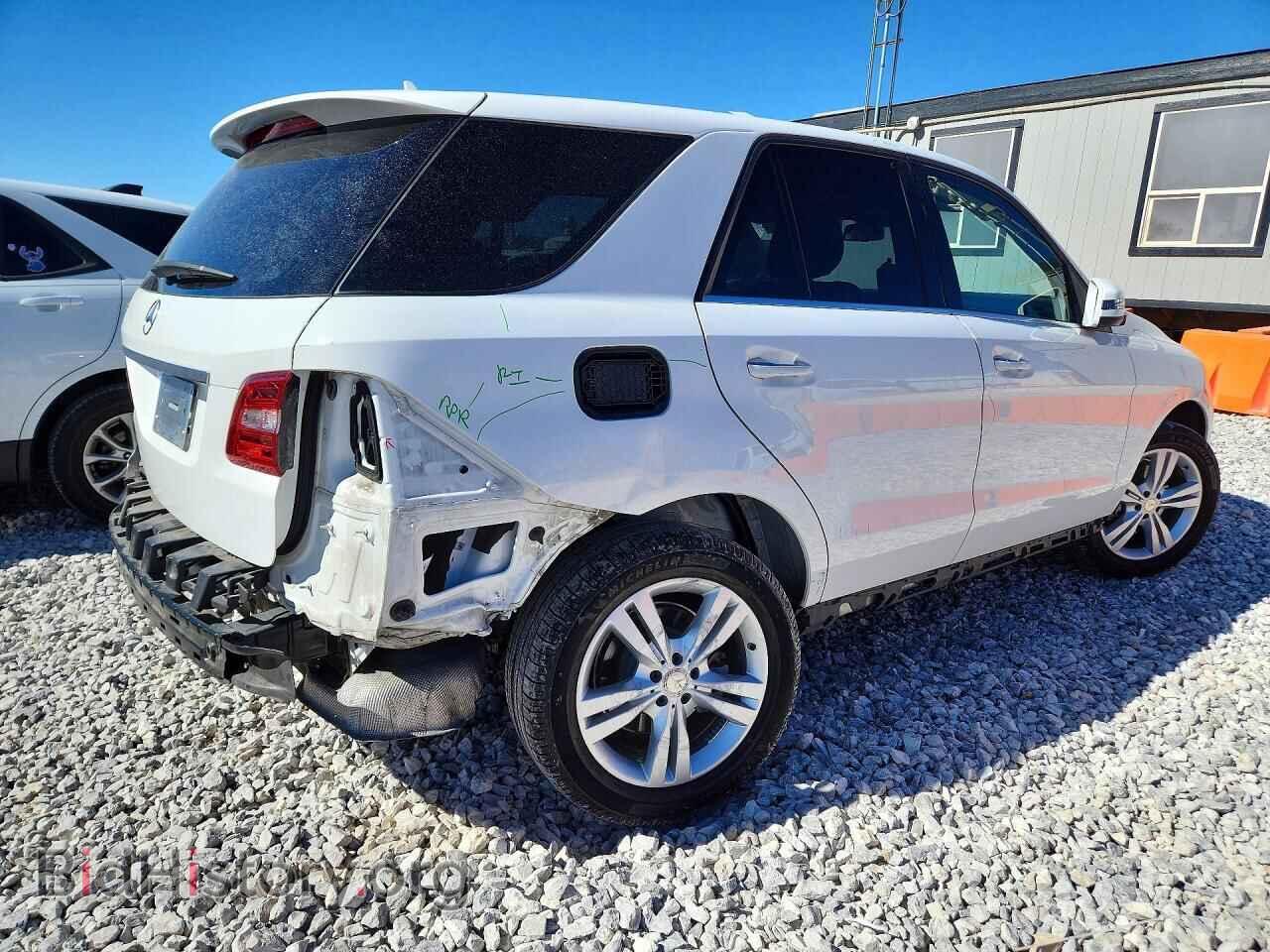 2015 MERCEDES-BENZ M-CLASS - VIN: 4JGDA5JB2FA557129 - Фото 3