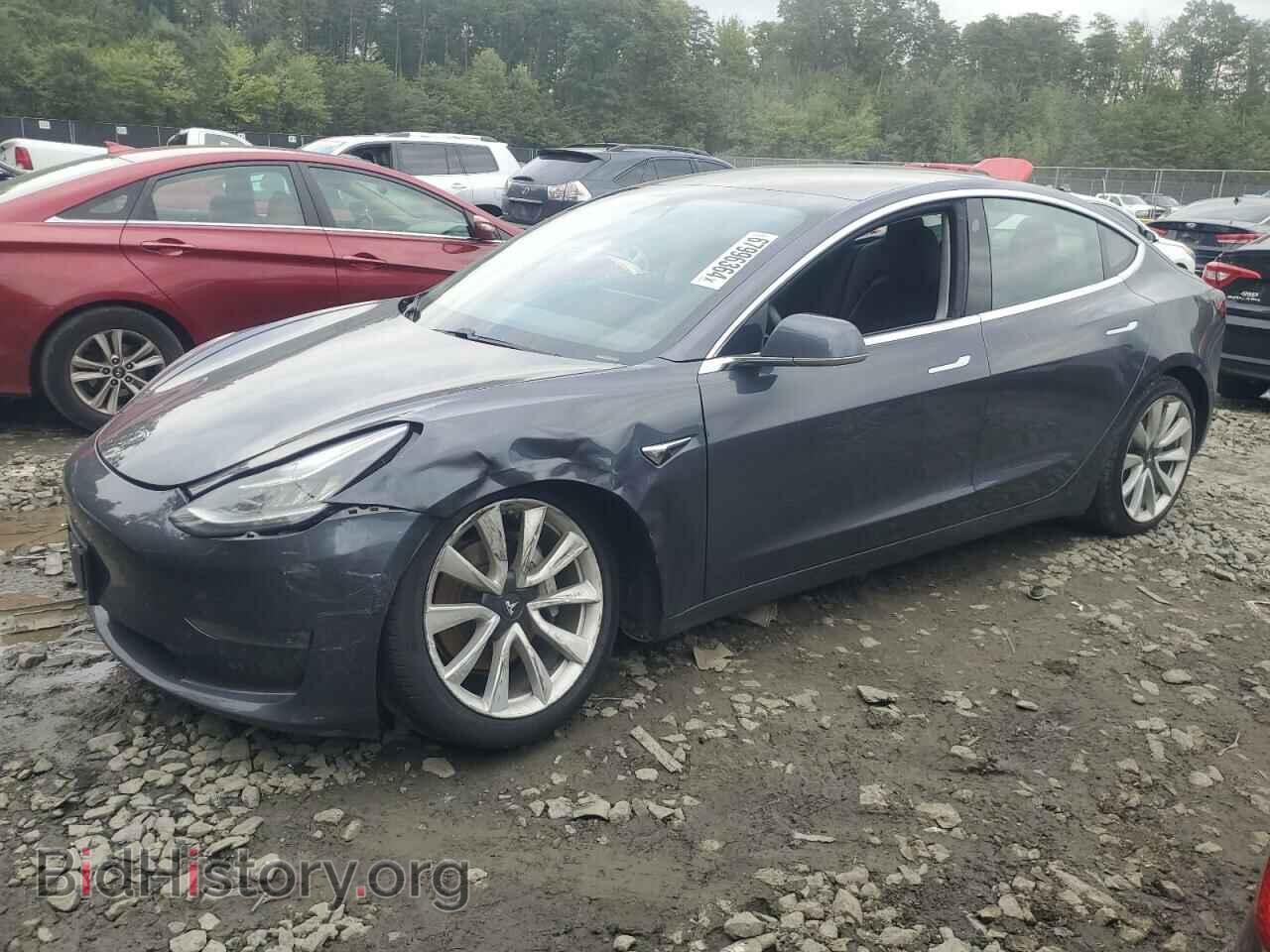 Фотография 5YJ3E1EB1JF076943 - TESLA MODEL 3 2018