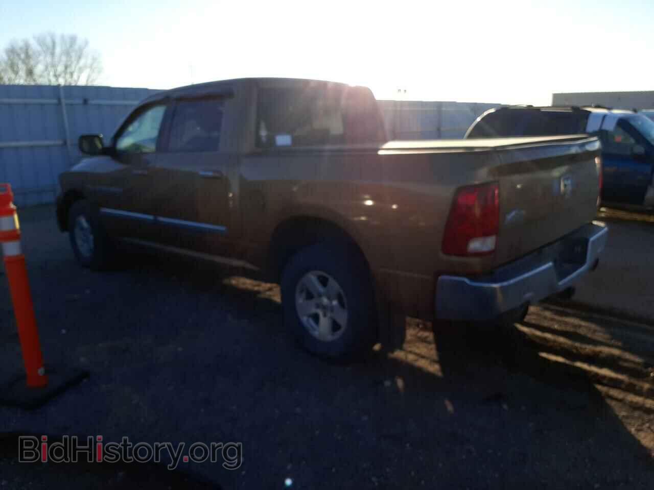 2011 DODGE RAM 1500 - VIN: 1D7RV1CT2BS608748 - Фото 2