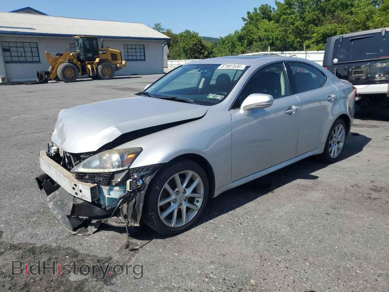 Photo JTHCF5C23C5057255 - LEXUS IS 2012