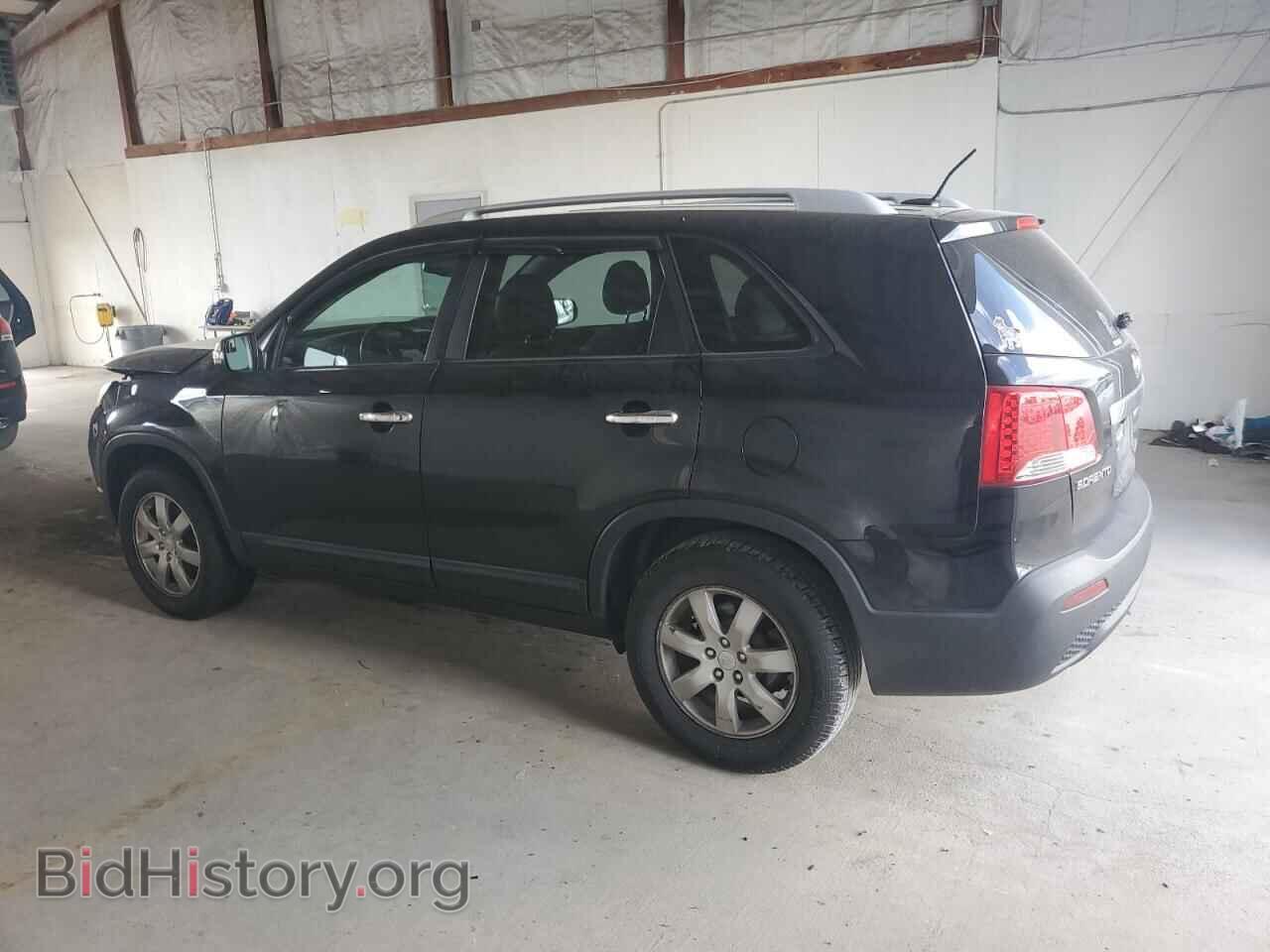 2011 KIA SORENTO - VIN: 5XYKT3A11BG084948 - Фото 2