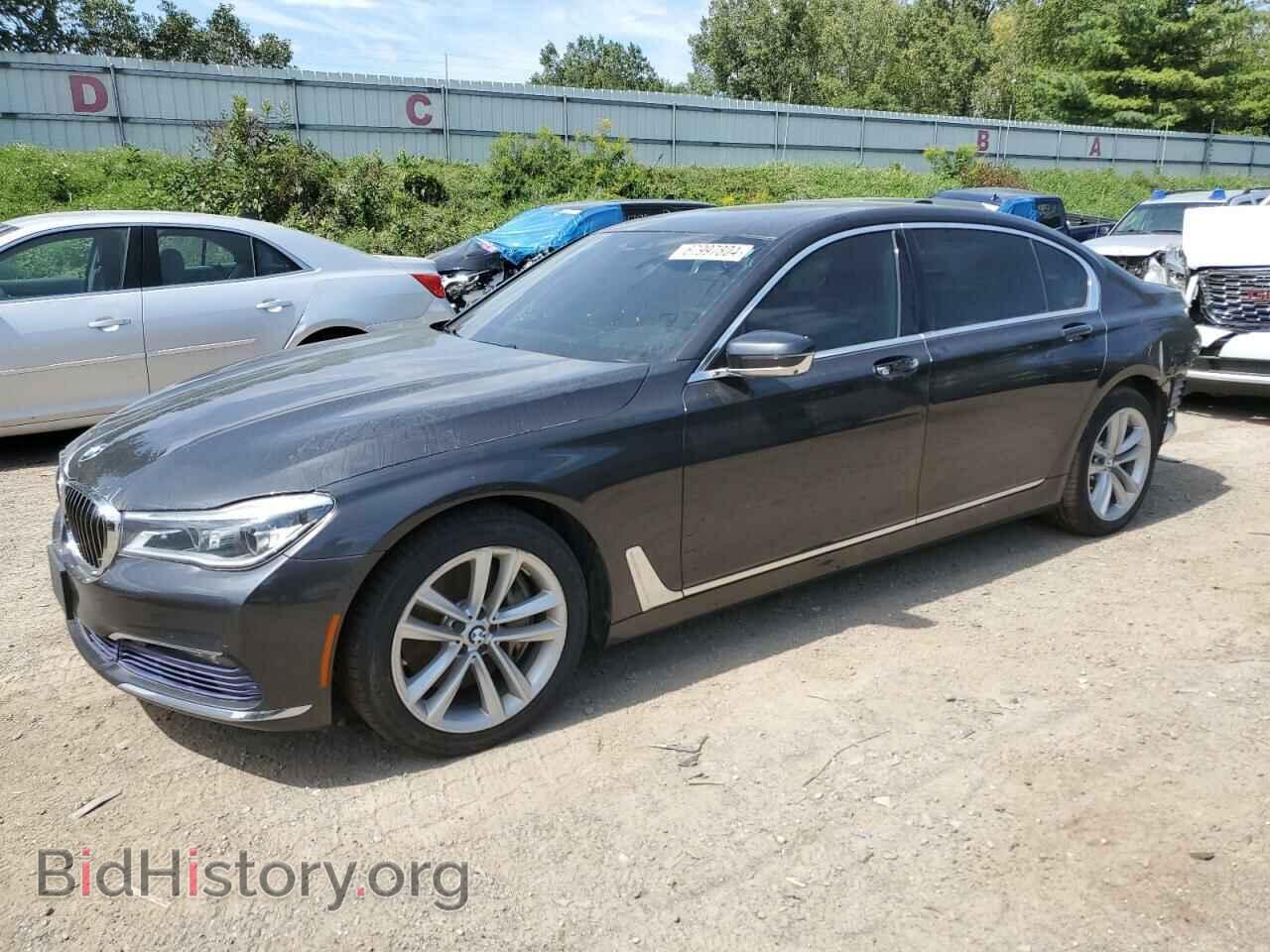 Photo WBA7F2C53HG421680 - BMW 7 SERIES 2017