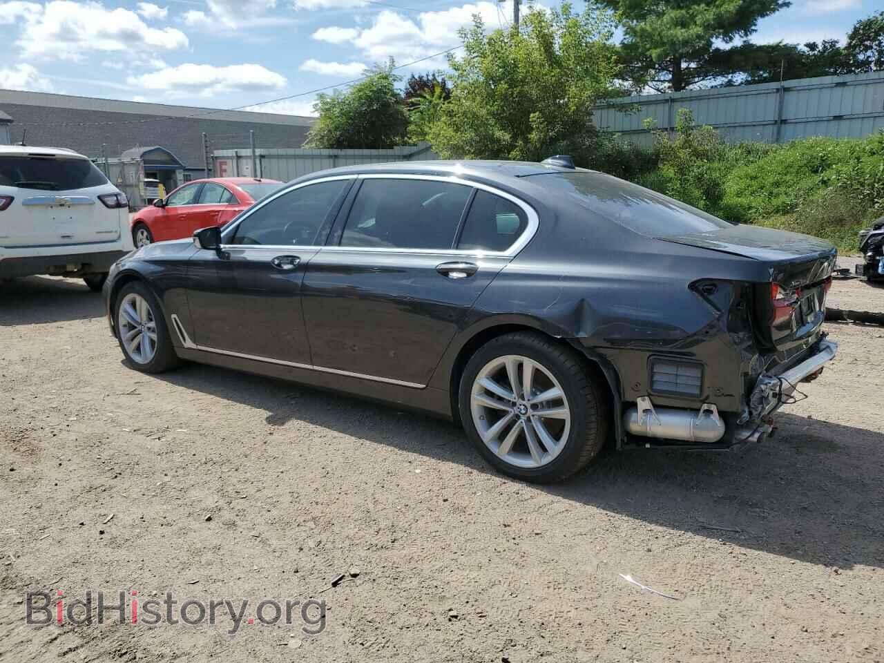 2017 BMW 7 SERIES - VIN: WBA7F2C53HG421680 - Фото 2