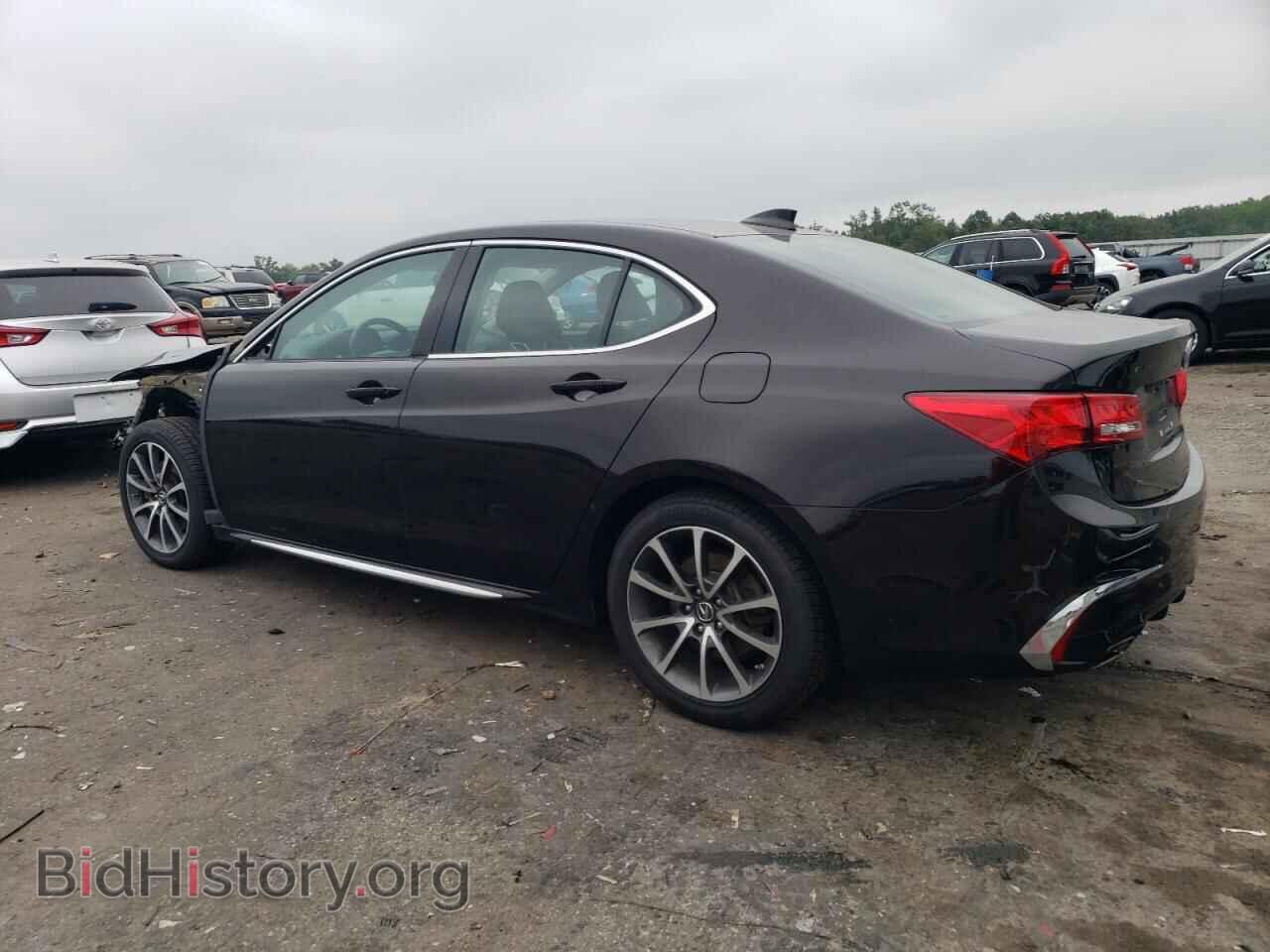 2018 ACURA TLX - VIN: 19UUB2F55JA010689 - Фото 2