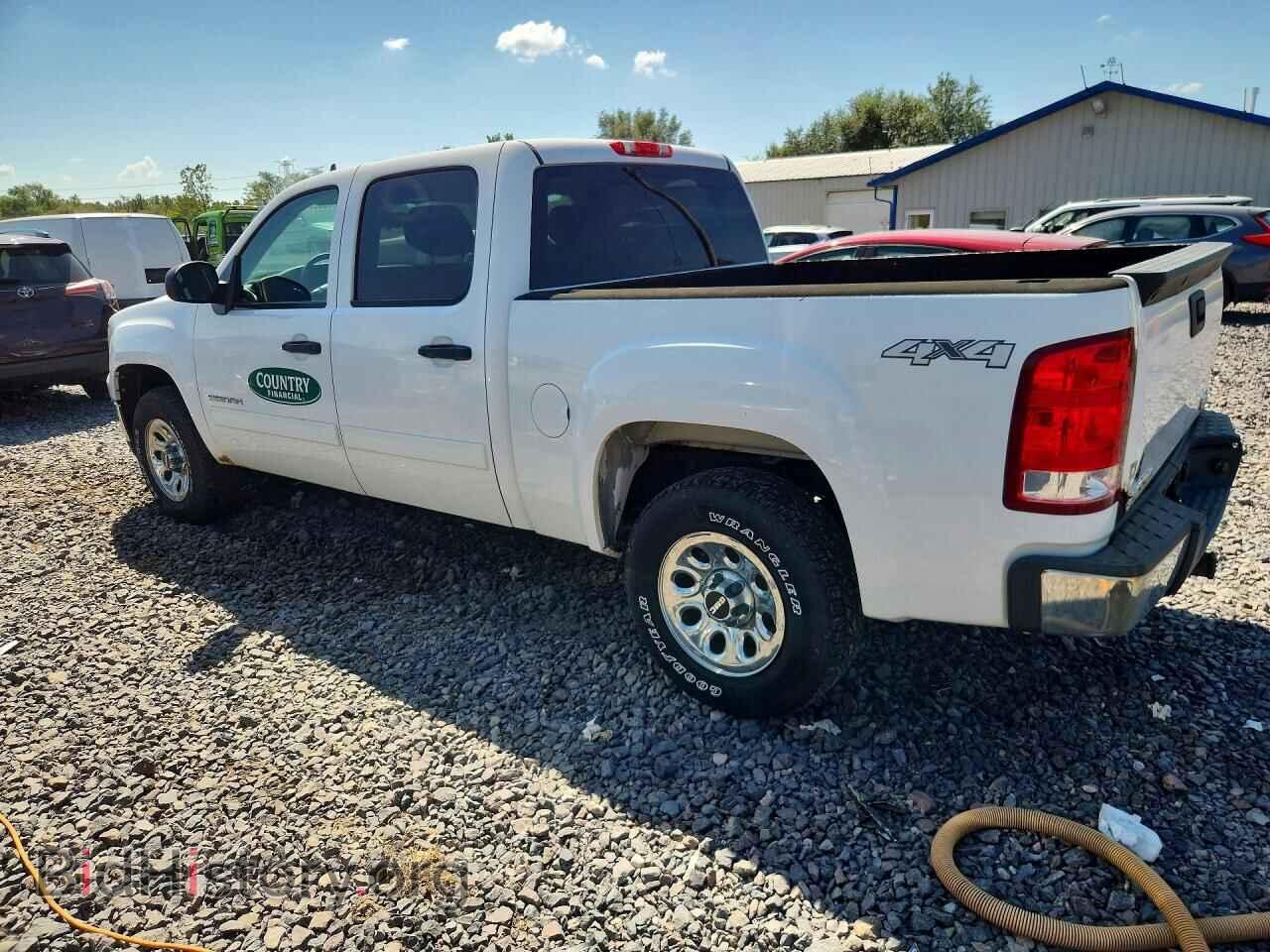 2012 GMC SIERRA - VIN: 3GTP2UEA4CG276151 - Фото 2