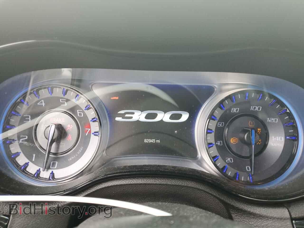 2019 CHRYSLER 300 - VIN: 2C3CCAGGXKH539659 - Фото 9