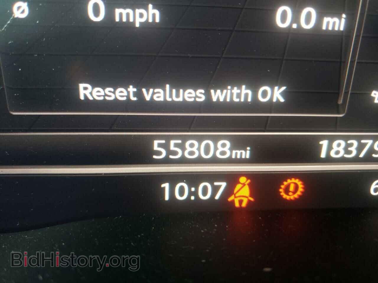 2017 AUDI A4 - VIN: WAUDNAF43HN046842 - Фото 8