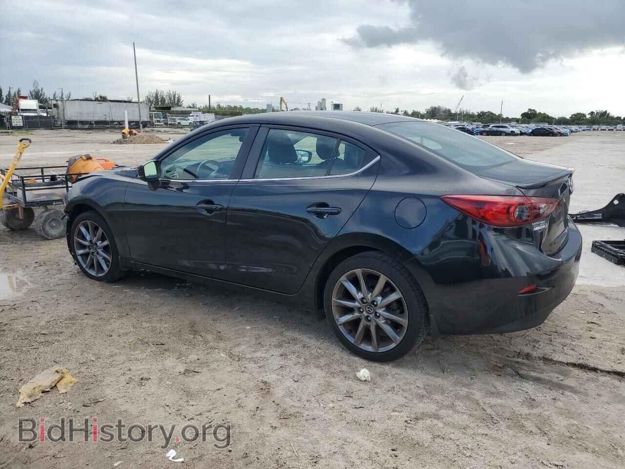 2018 MAZDA 3 - VIN: 3MZBN1V36JM158437 - Фото 2