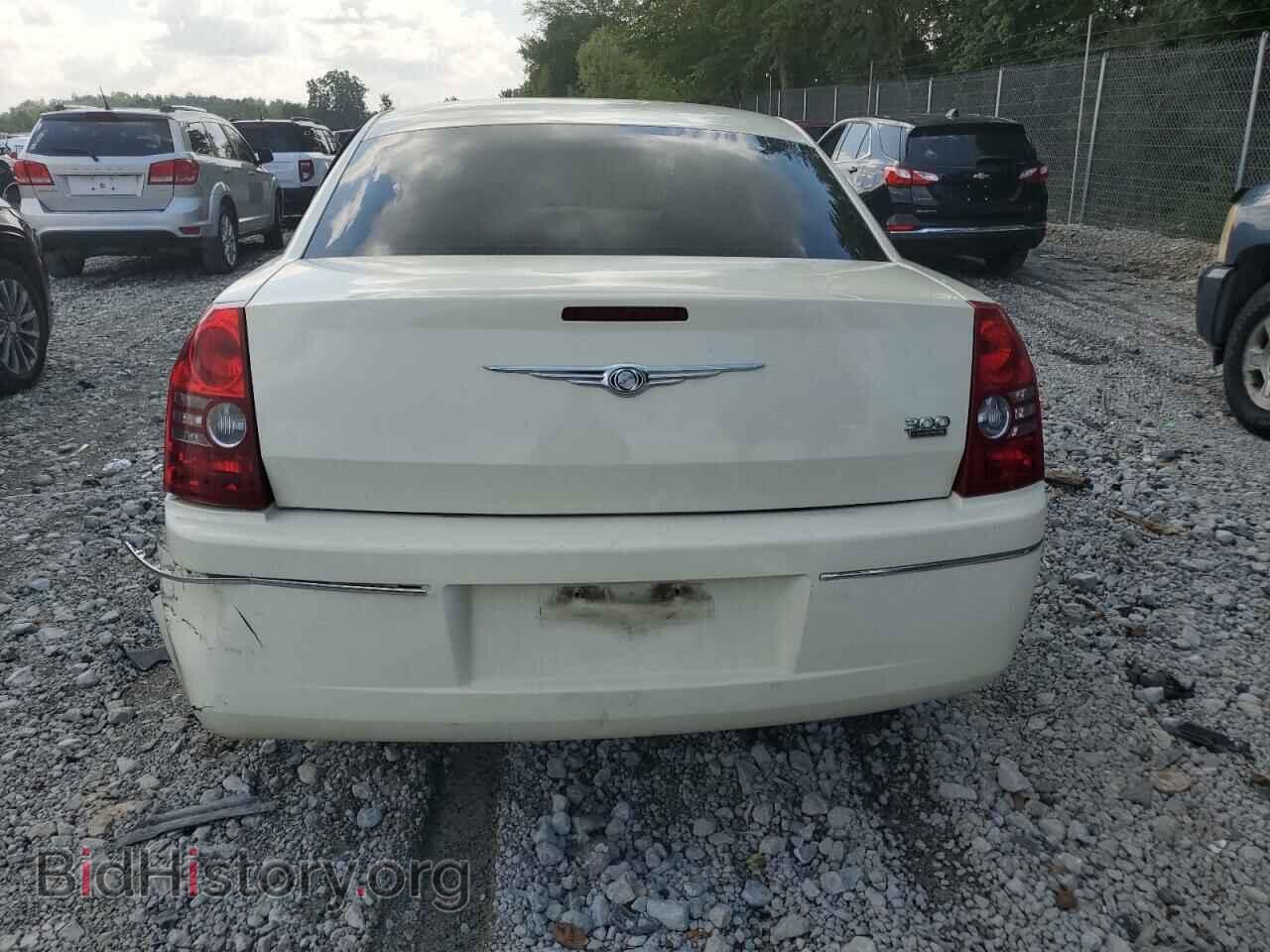 2010 CHRYSLER 300 - VIN: 2C3CA5CV3AH184687 - Фото 6